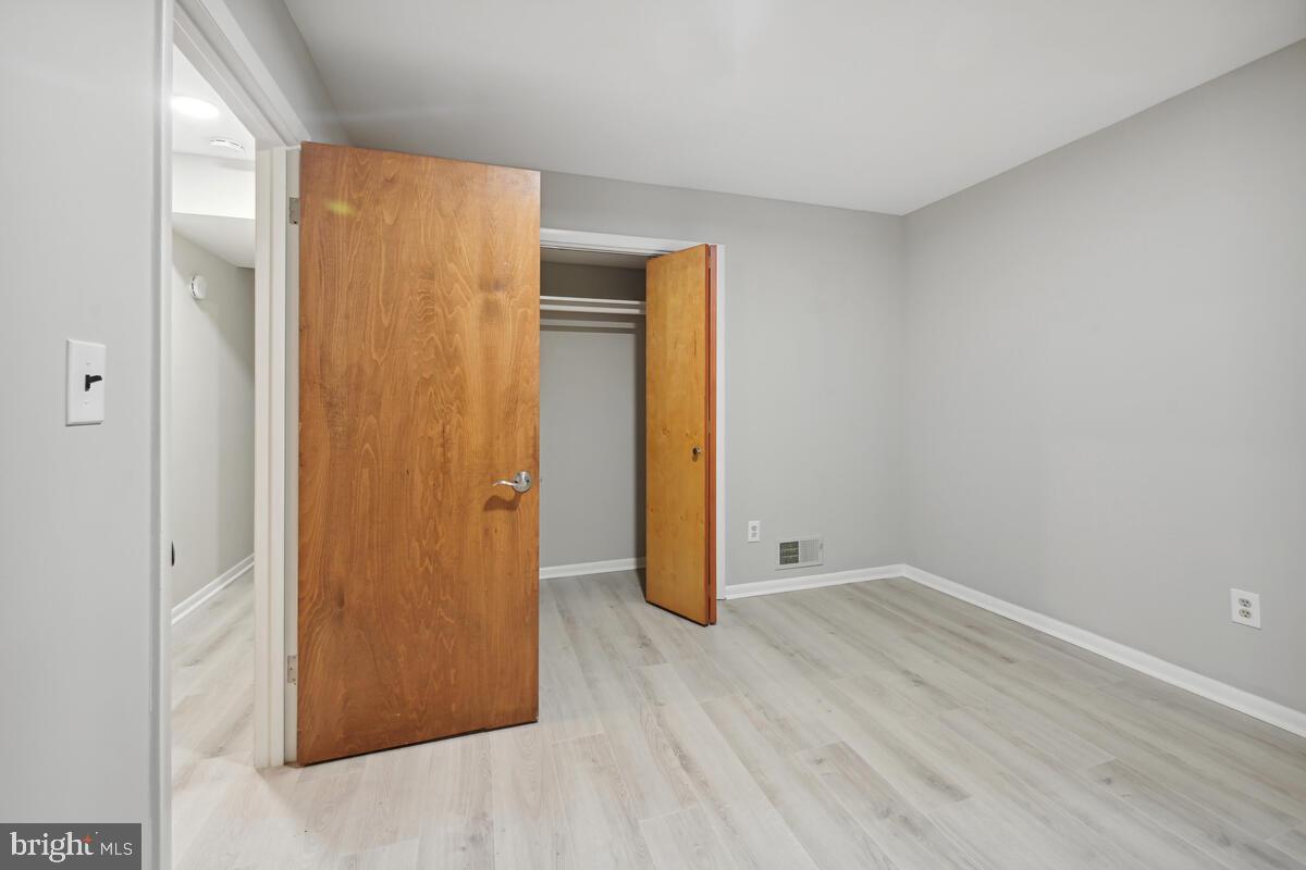 WILLERBURN ACRES - Residential Lease