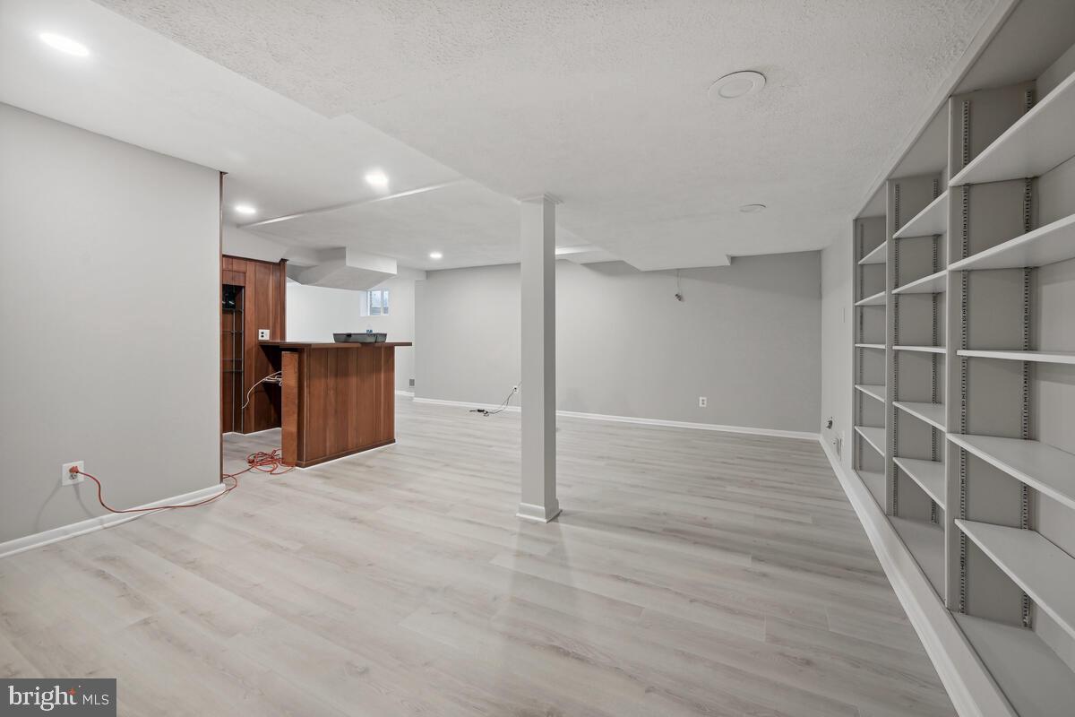 WILLERBURN ACRES - Residential Lease