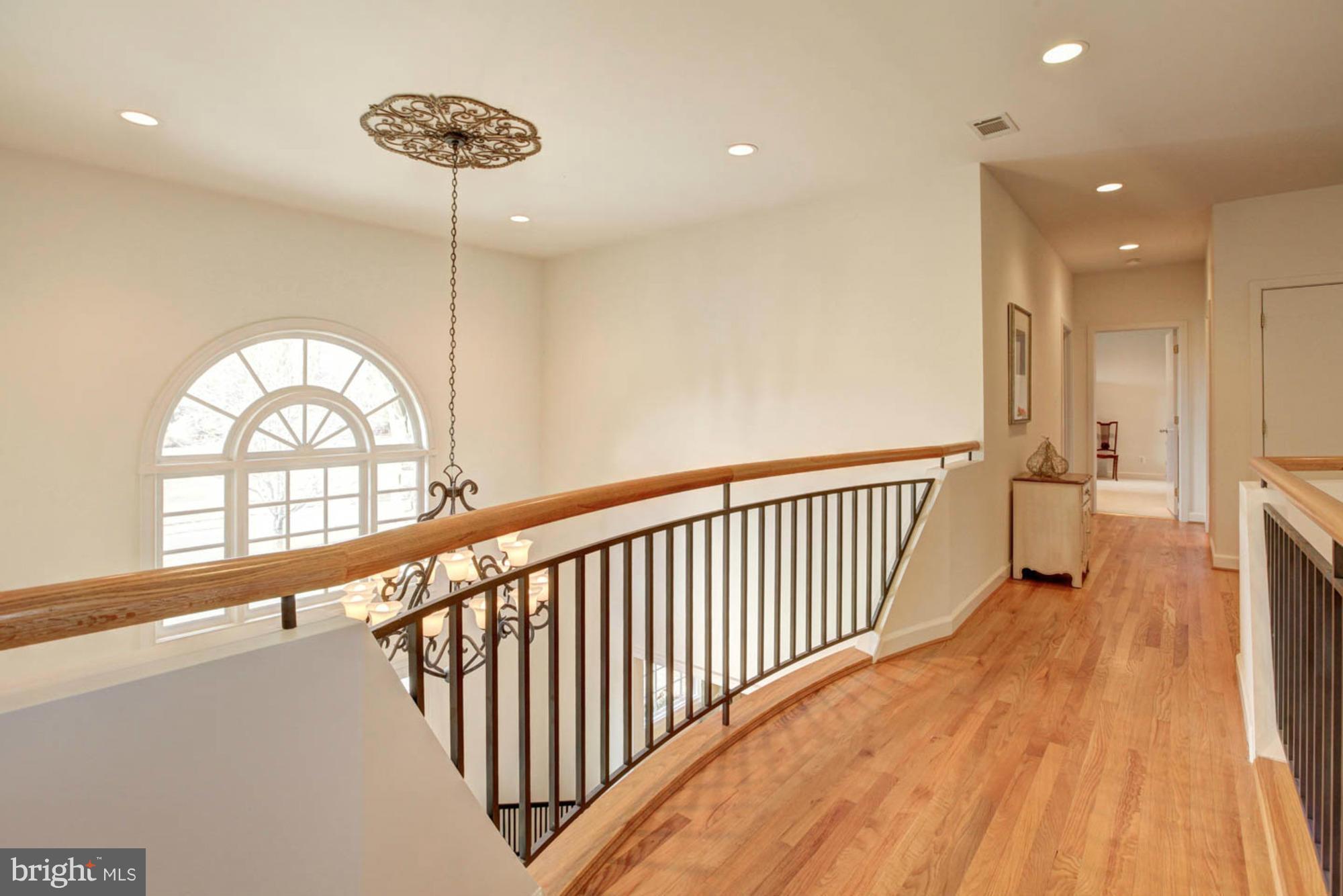 POTOMAC MANOR - Residential