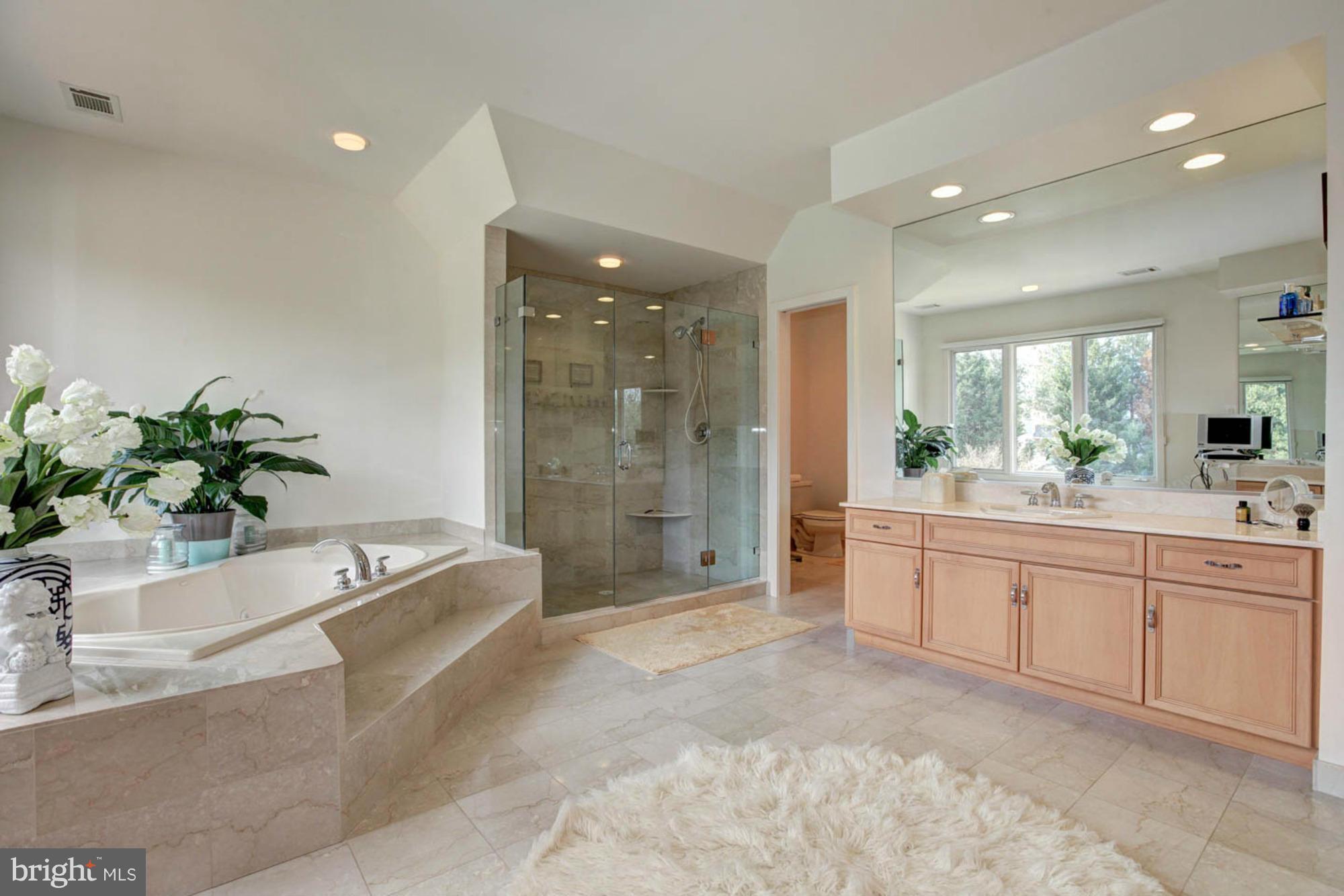 POTOMAC MANOR - Residential