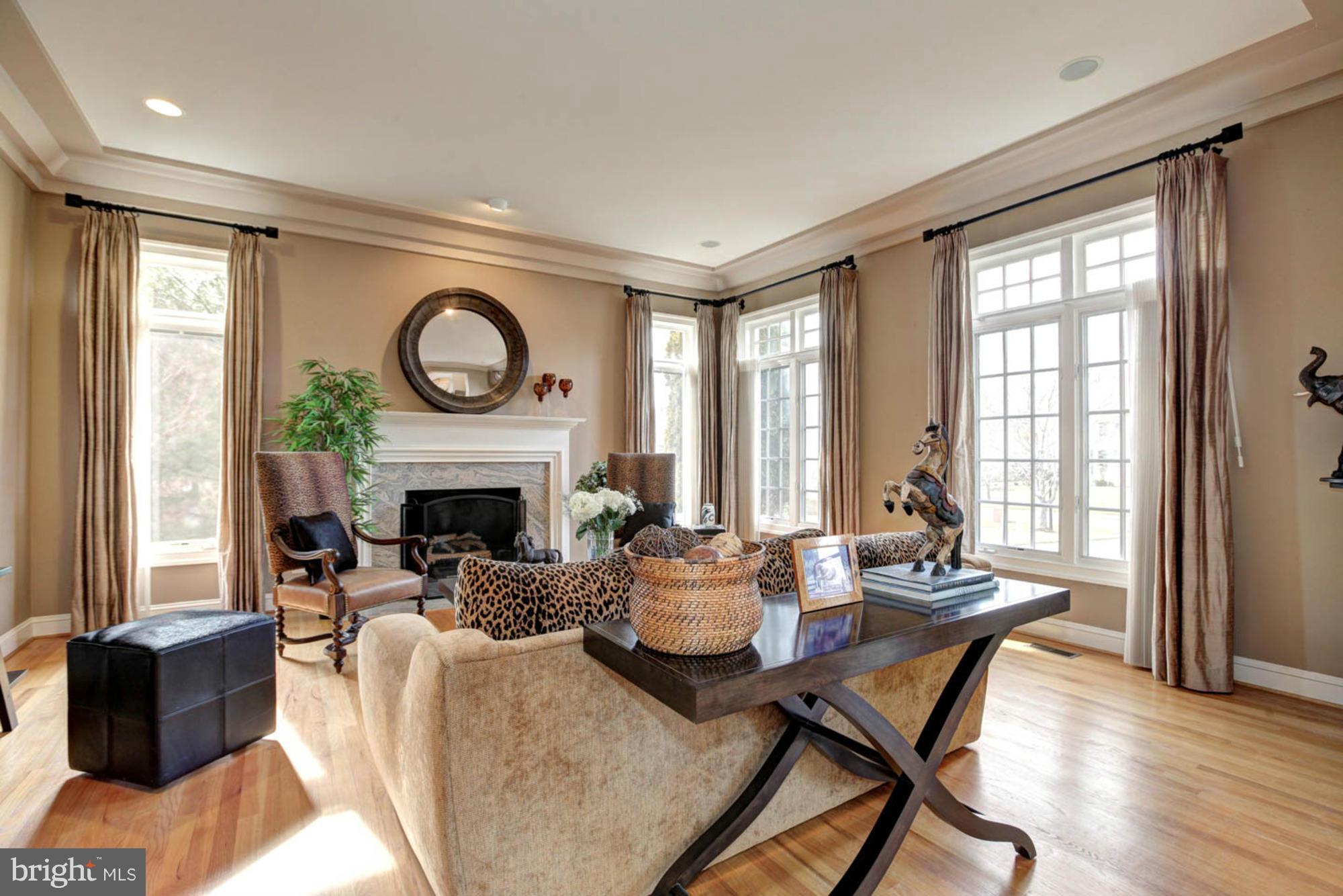 POTOMAC MANOR - Residential