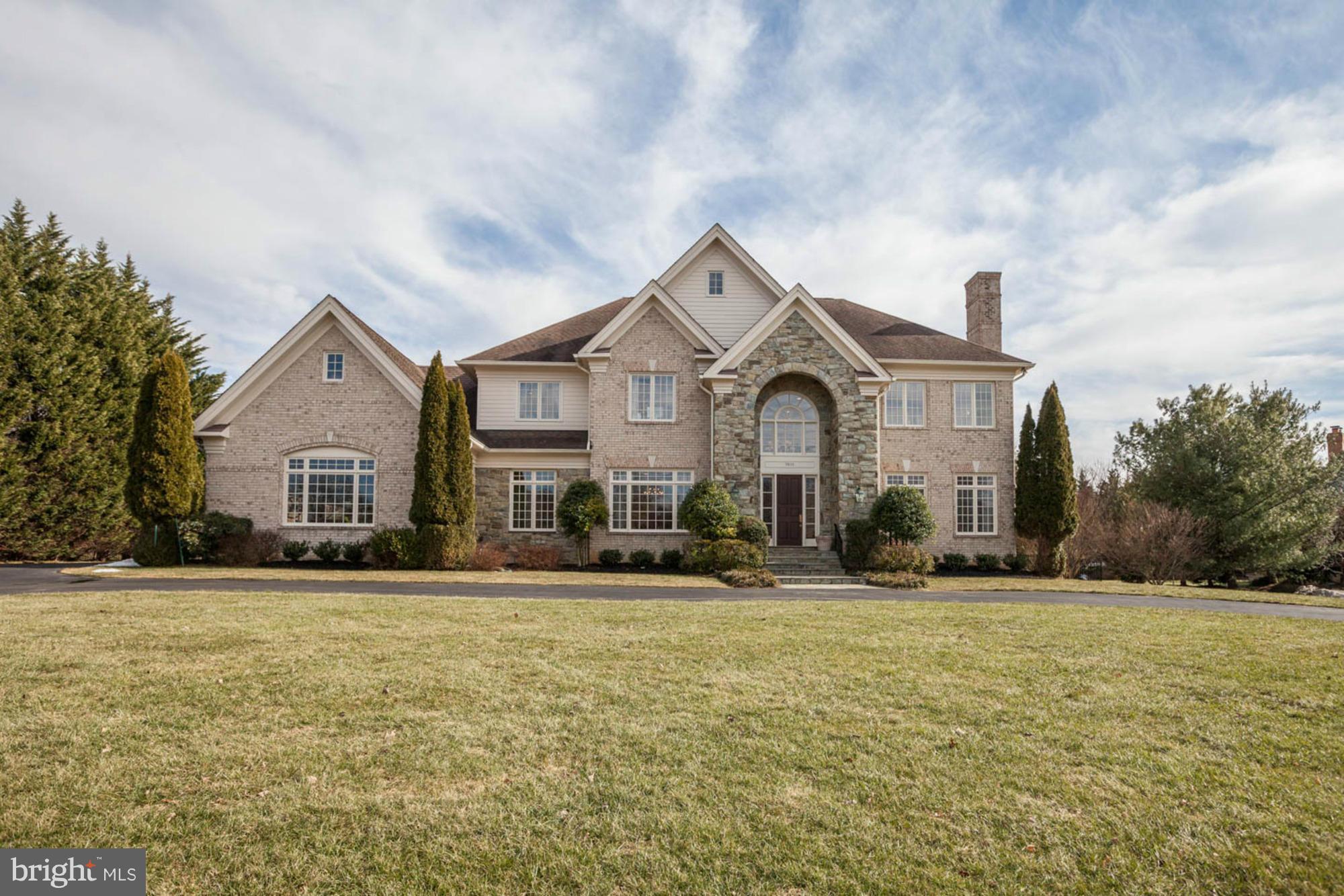 POTOMAC MANOR - Residential