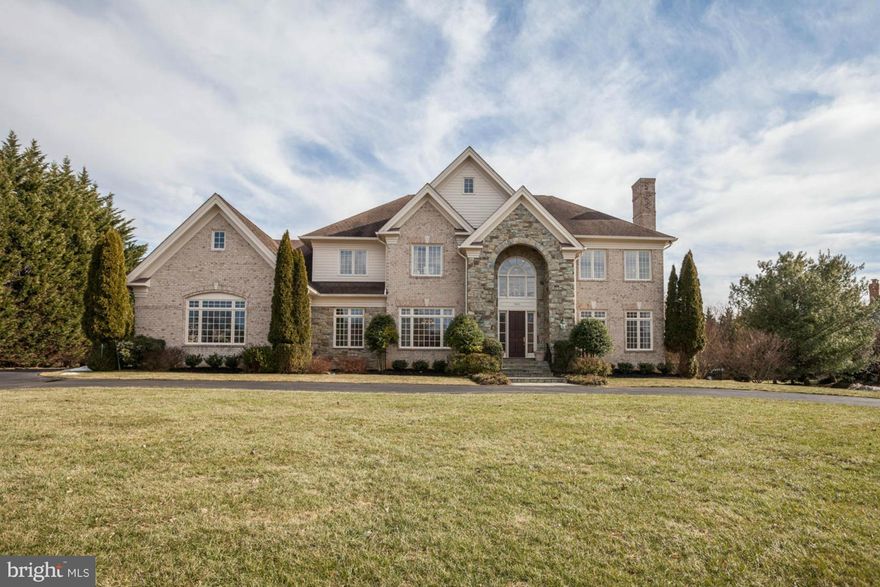 SUPERIOR QUALITY, BUILT by CH EDMUNDS,8,800finSF STEPS TO POTOMAC VILLAGE!Open floor plan, dramatic 2 story Foyer, soaring ceilings & loads of light! 6+ BR,5full&3half BAs, chef's kit w granite & stainless Jennair/Subzero & sunny Bfast Room w adj Keeping Rm. Pretty Liv Rm & banquet size Din Rm. Fab mstr suite w gas fpl, 2 walk-in clsts, spa-like marble BA. Dream LL w rec rm, gym, 6th BR&BA & more!