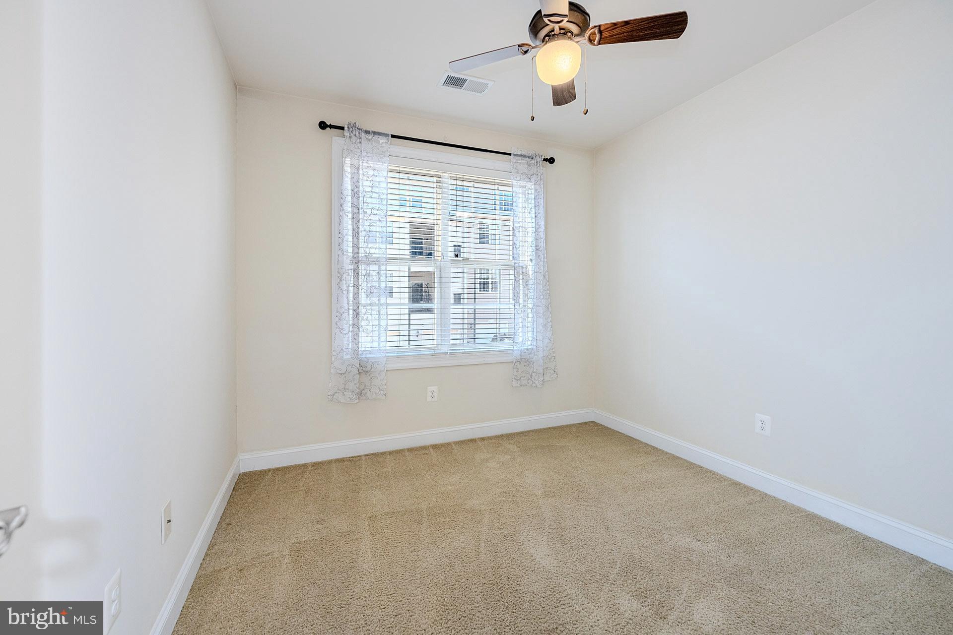 POTOMAC CLUB - Residential