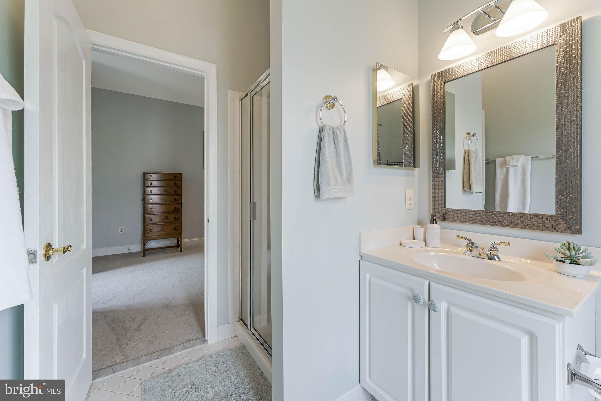 RIVER CREEK - Residential