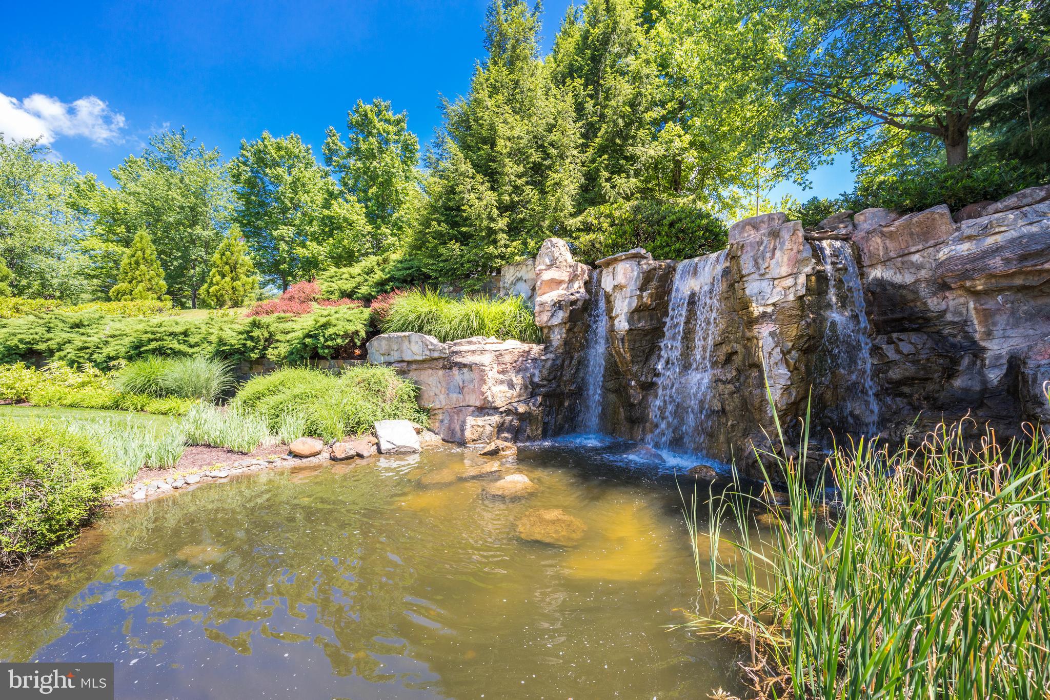 RIVER CREEK - Residential