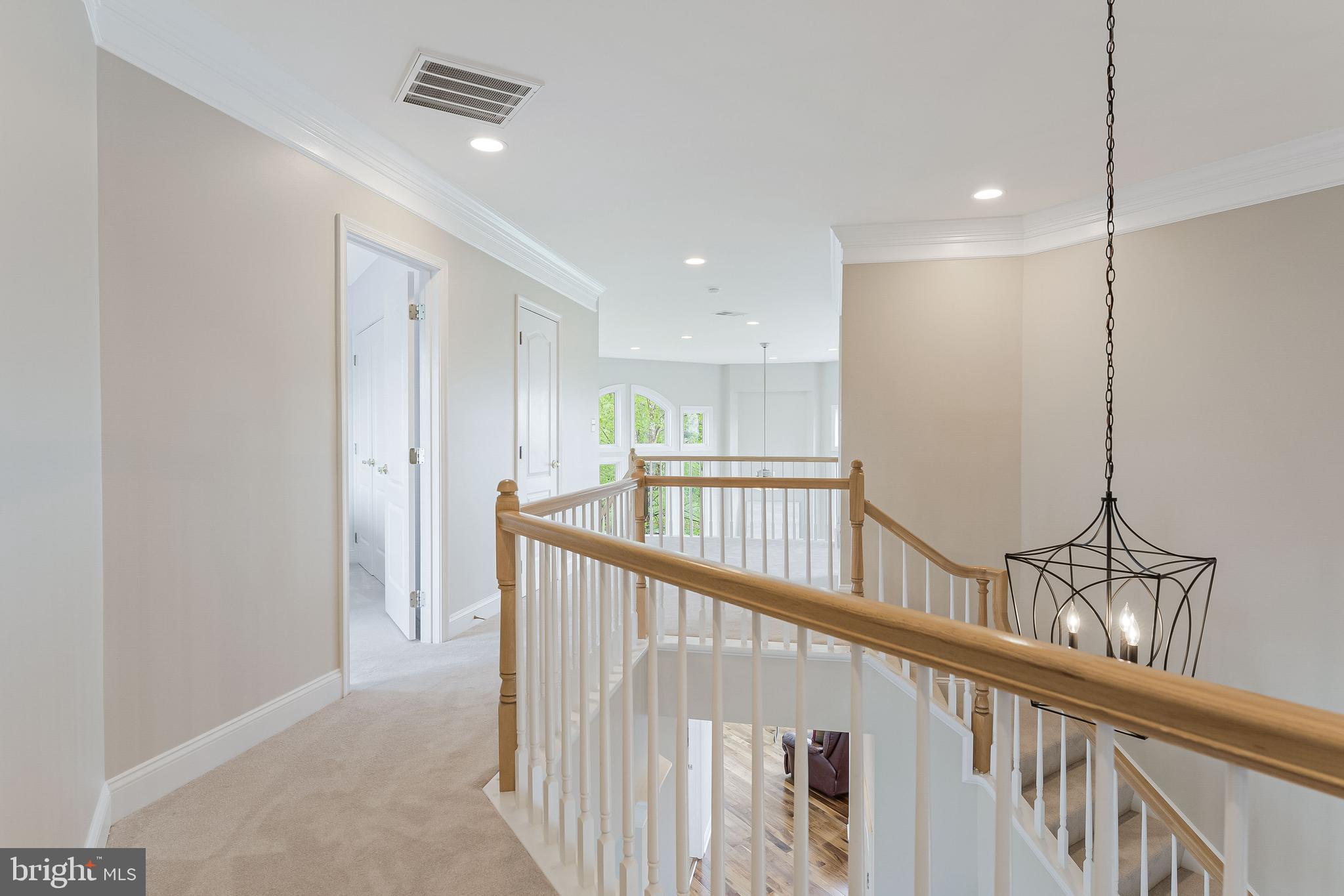 RIVER CREEK - Residential