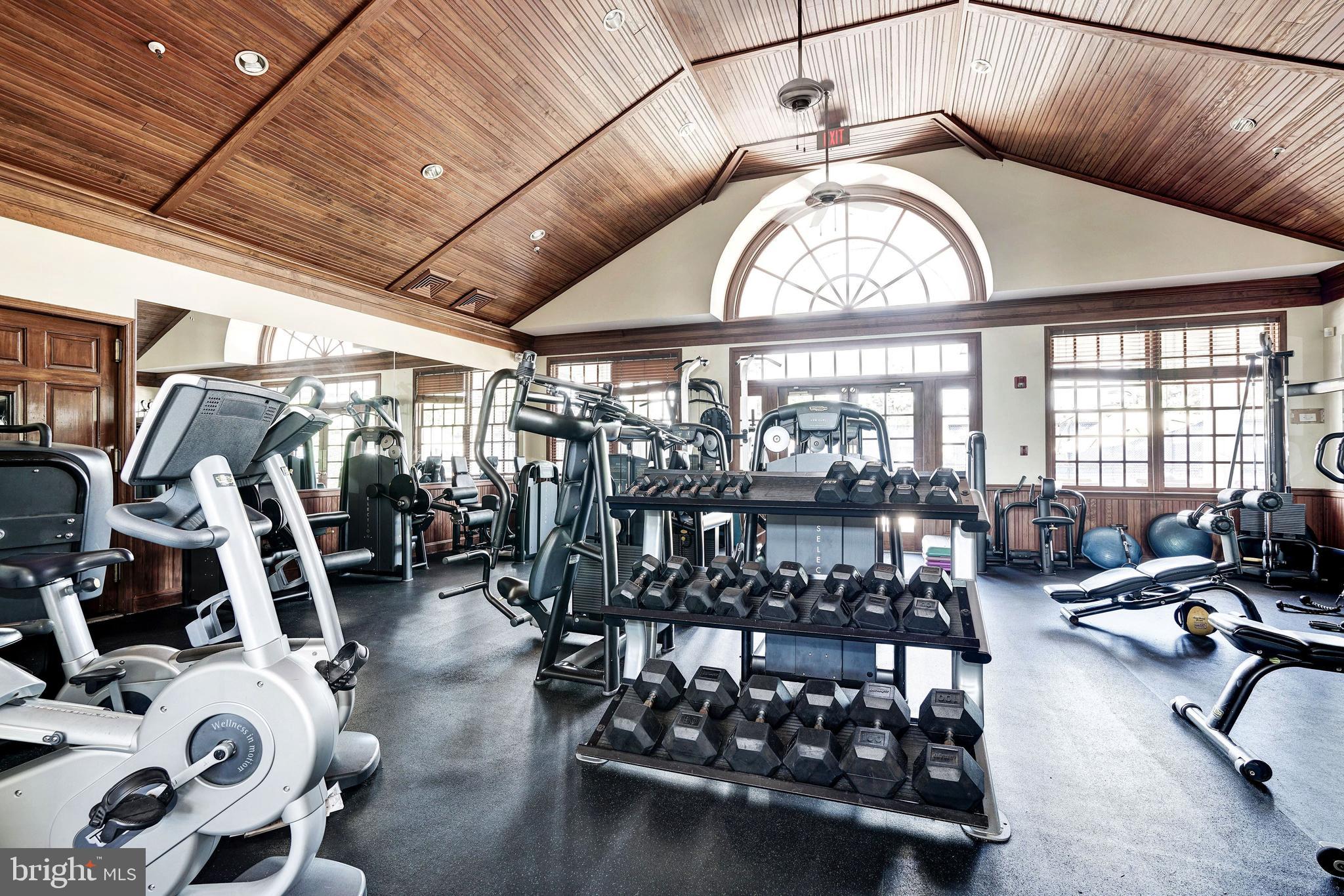 RIVER CREEK - Residential