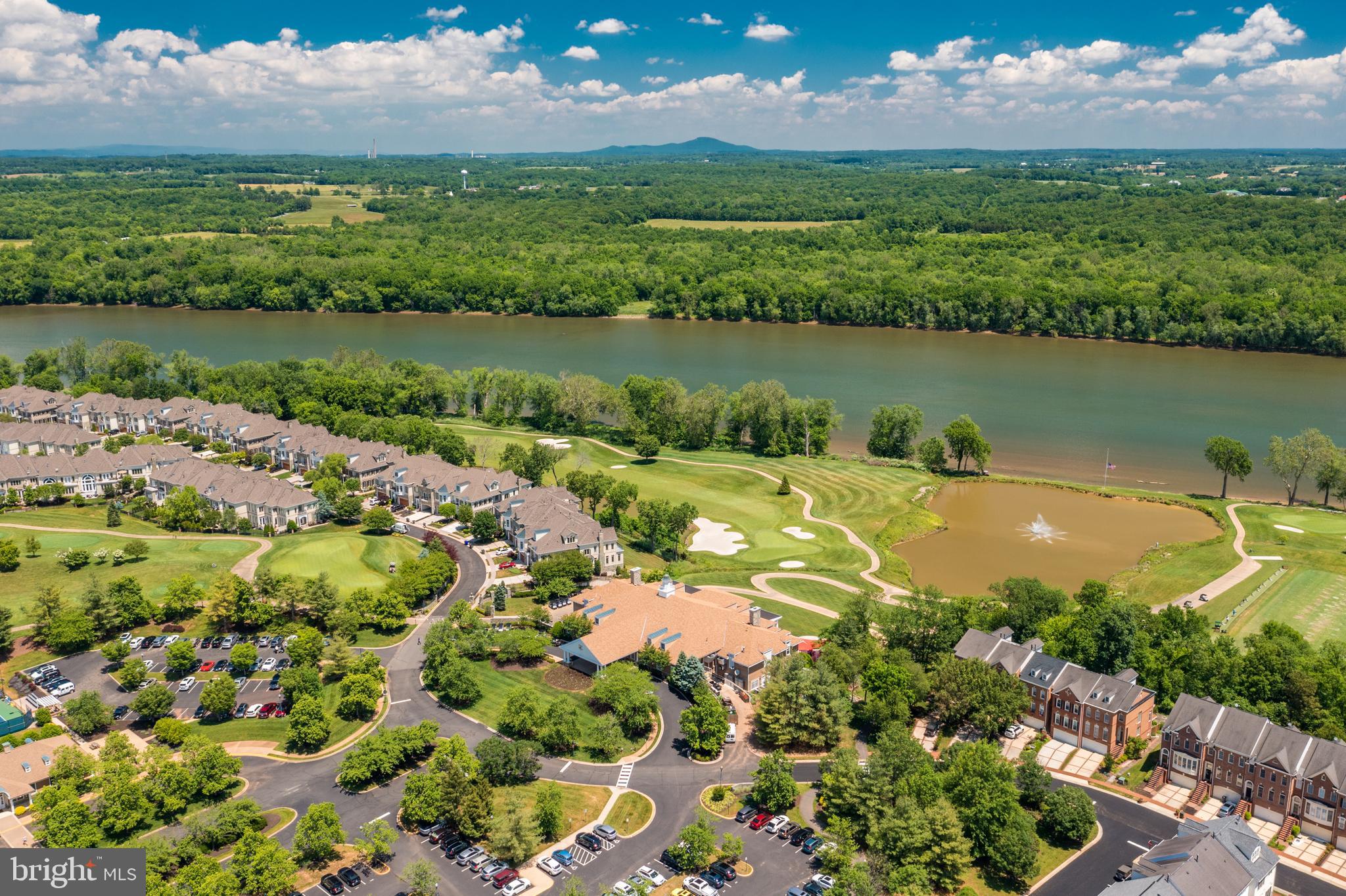 RIVER CREEK - Residential