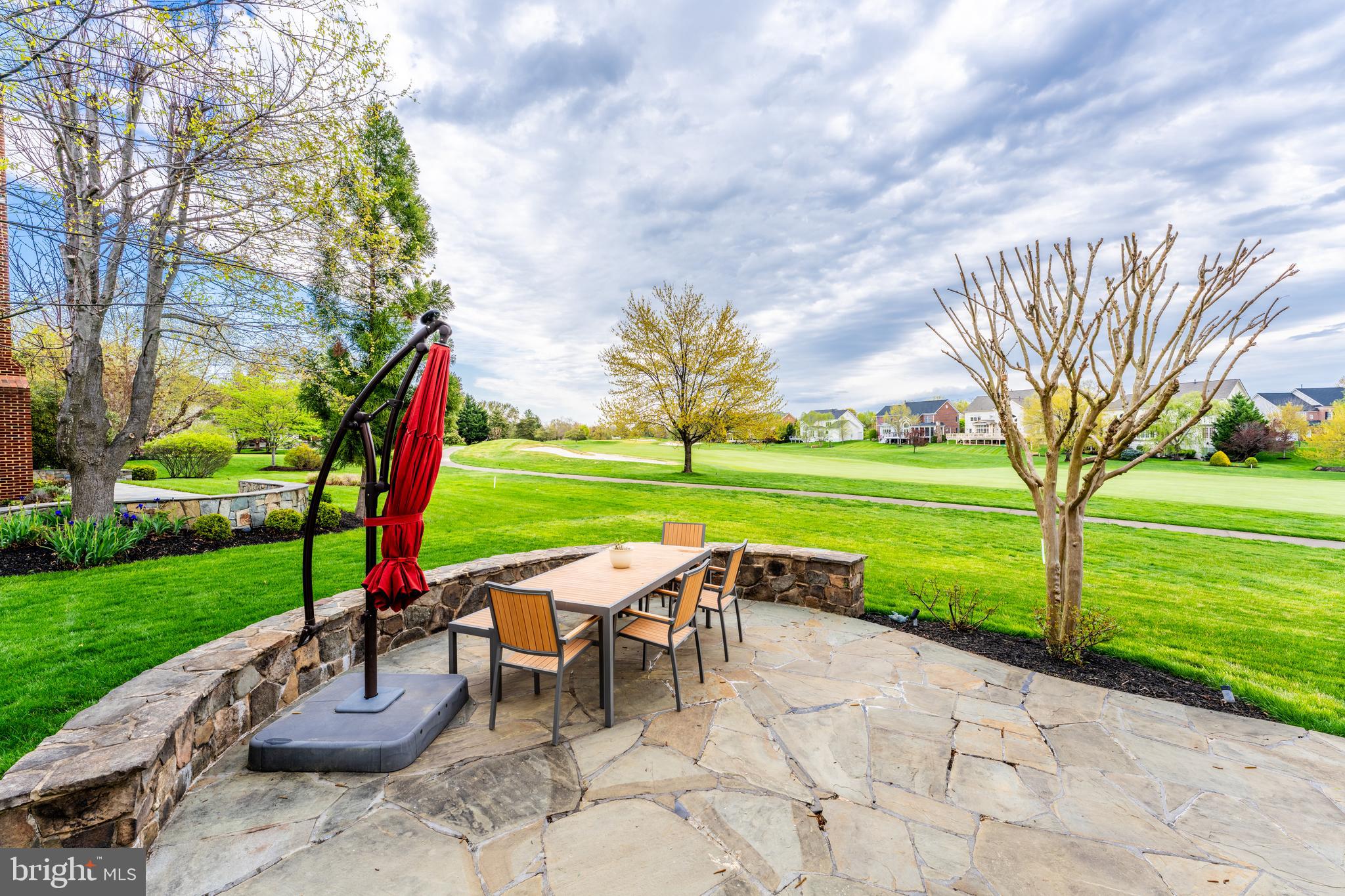 RIVER CREEK - Residential