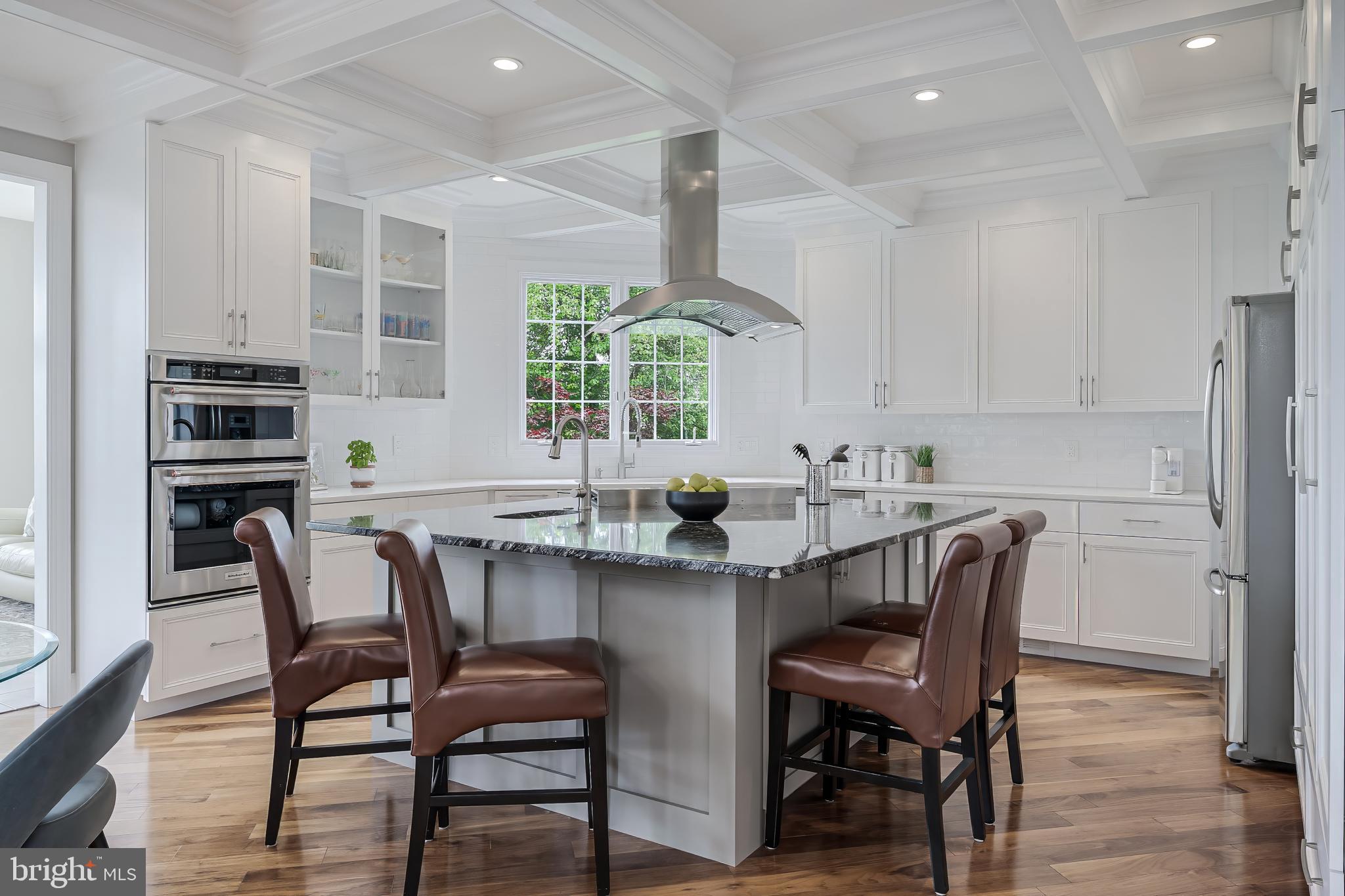 RIVER CREEK - Residential