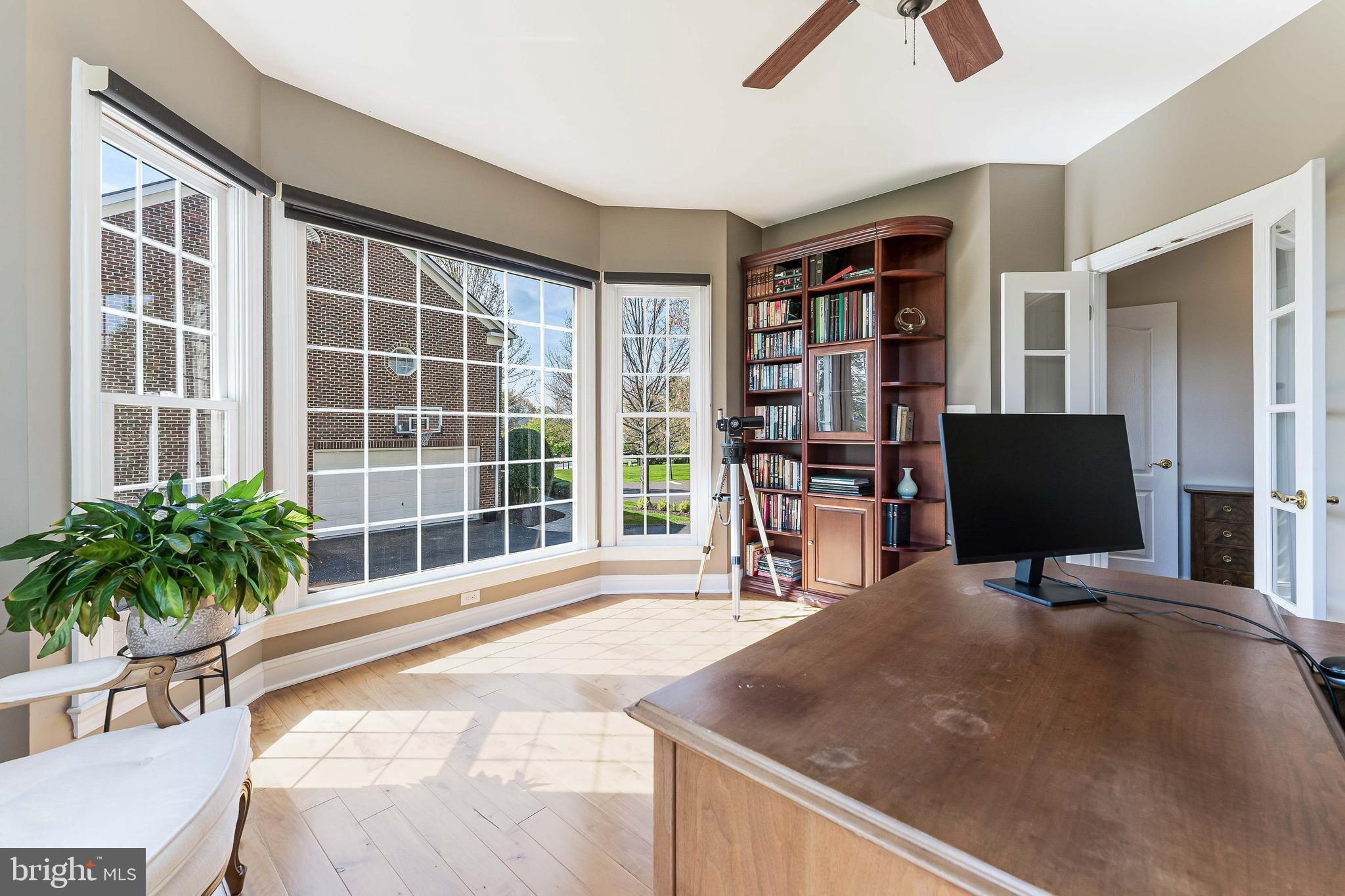 RIVER CREEK - Residential