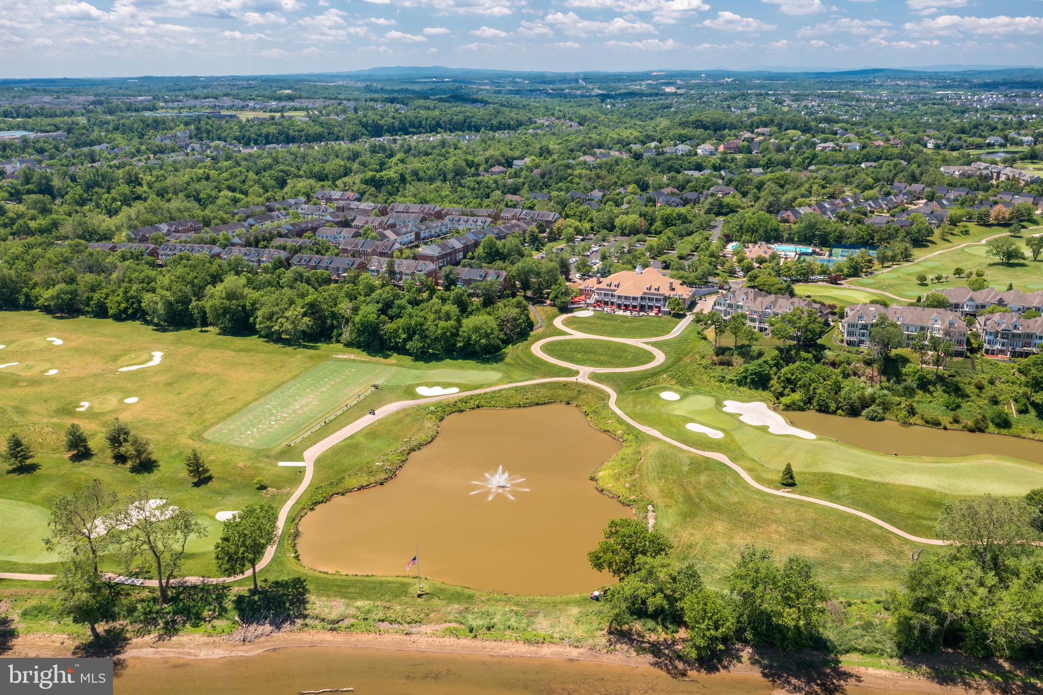 RIVER CREEK - Residential