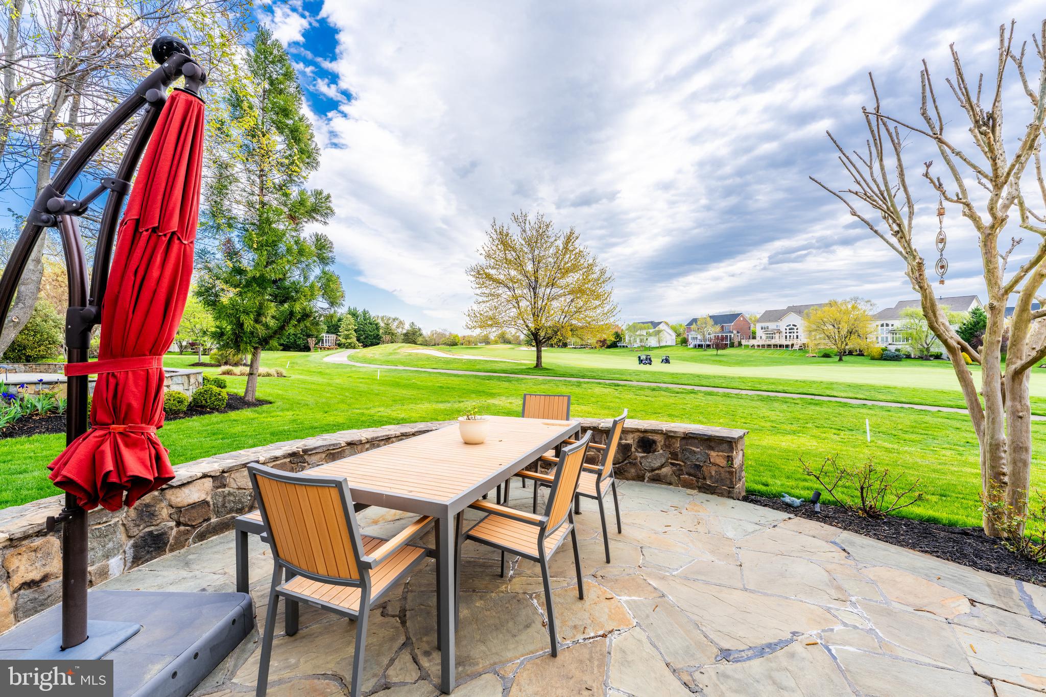 RIVER CREEK - Residential