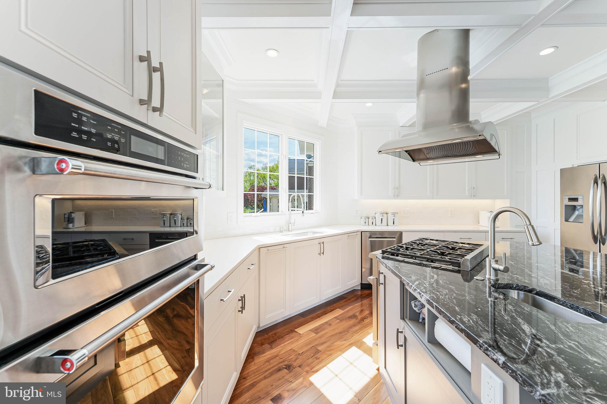 RIVER CREEK - Residential