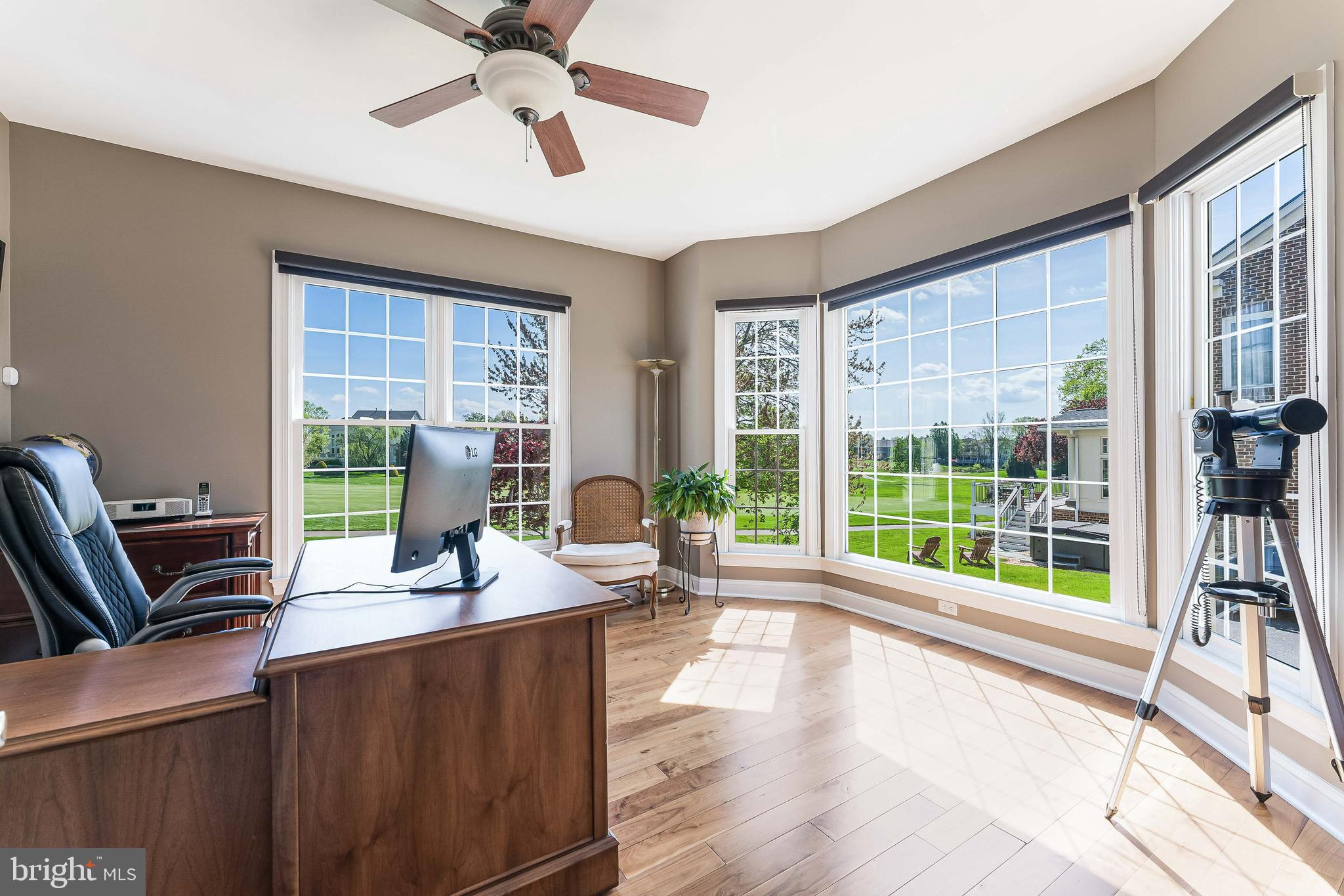 RIVER CREEK - Residential