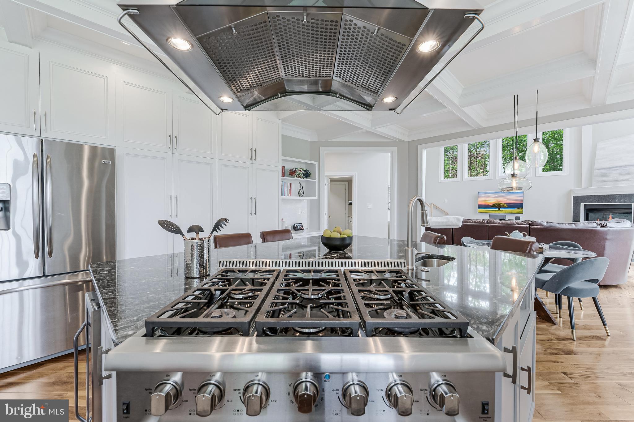 RIVER CREEK - Residential