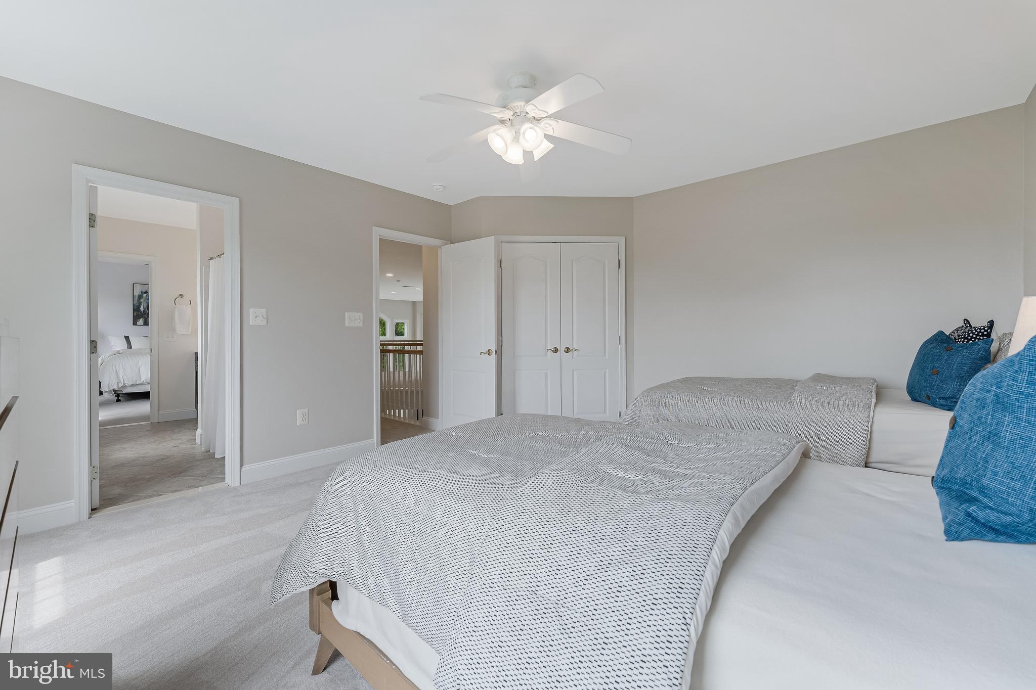 RIVER CREEK - Residential