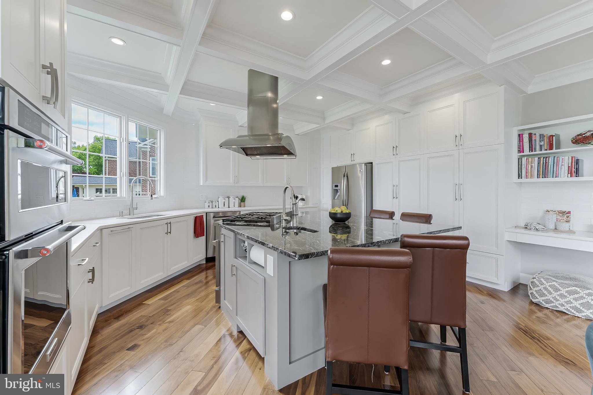 RIVER CREEK - Residential