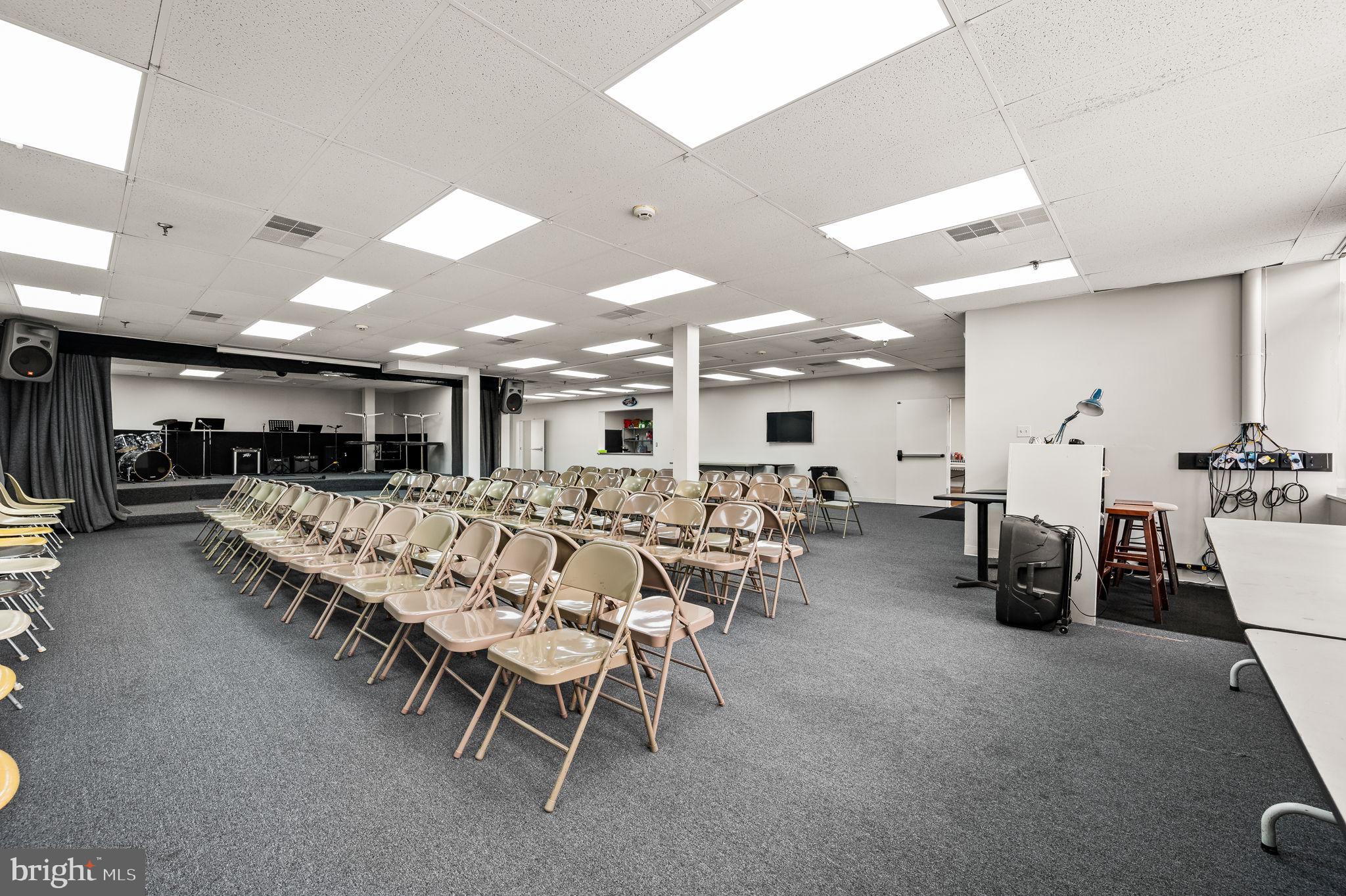 BYWOOD - Commercial Sale