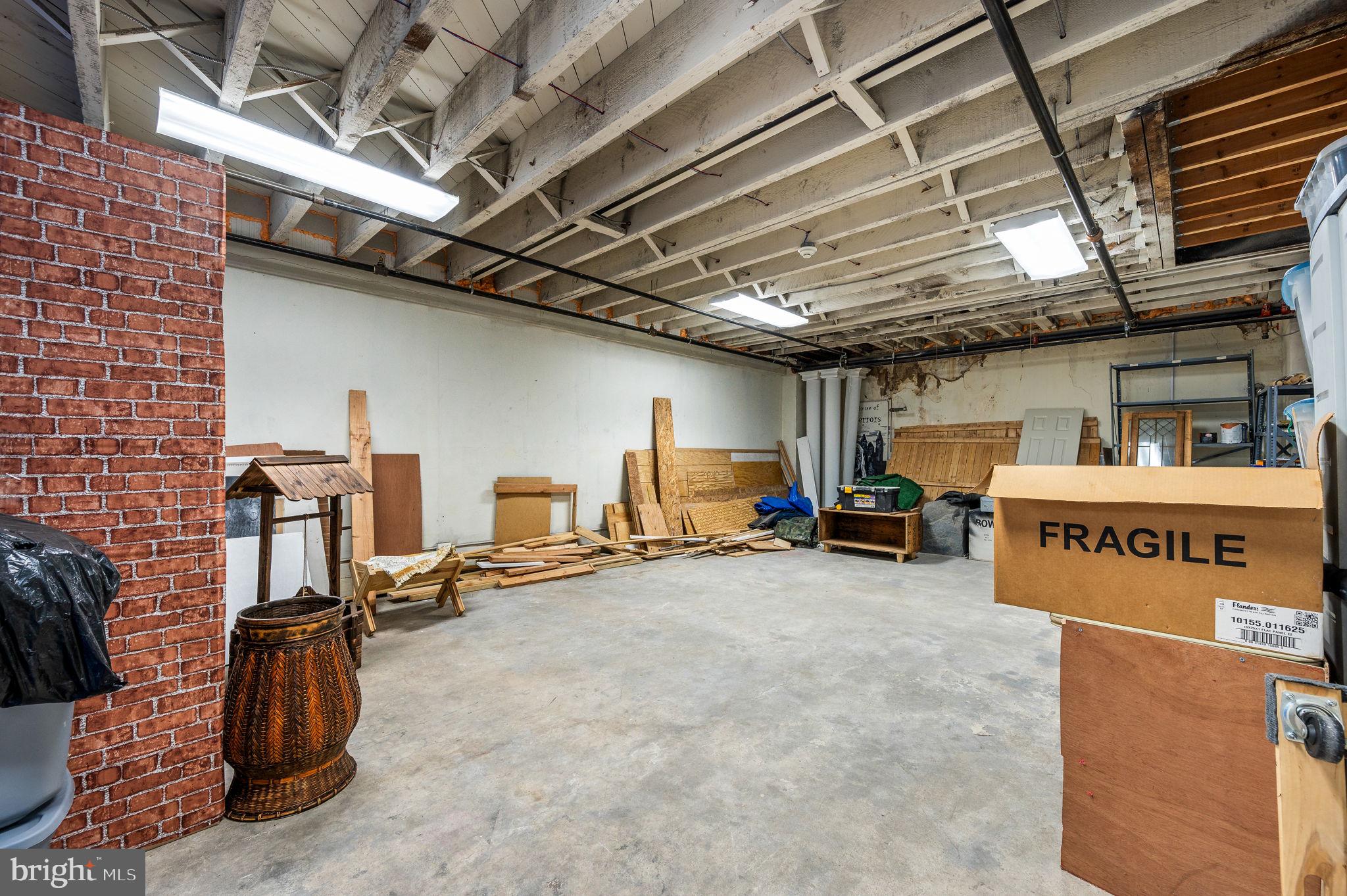 BYWOOD - Commercial Sale