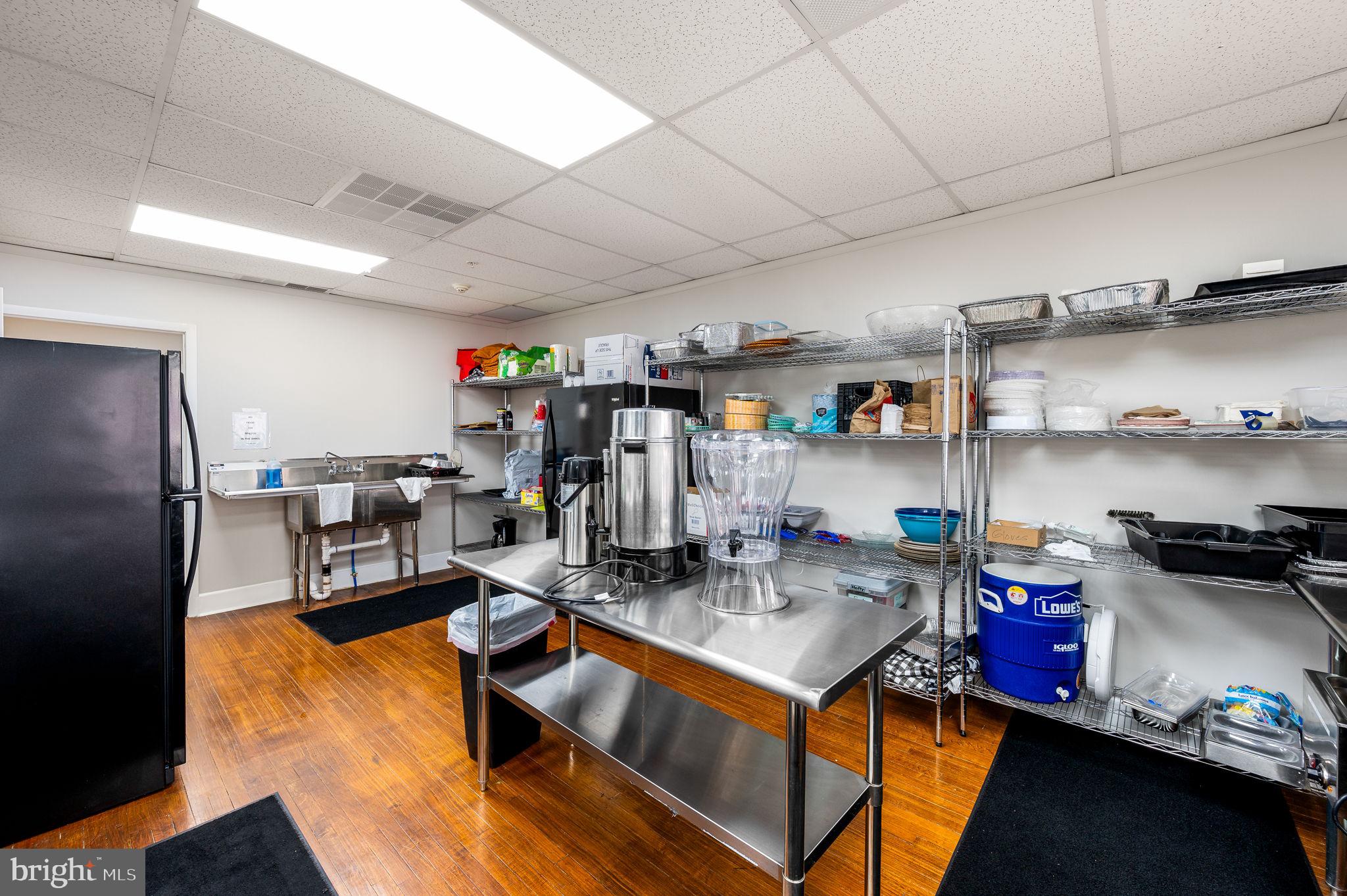 BYWOOD - Commercial Sale