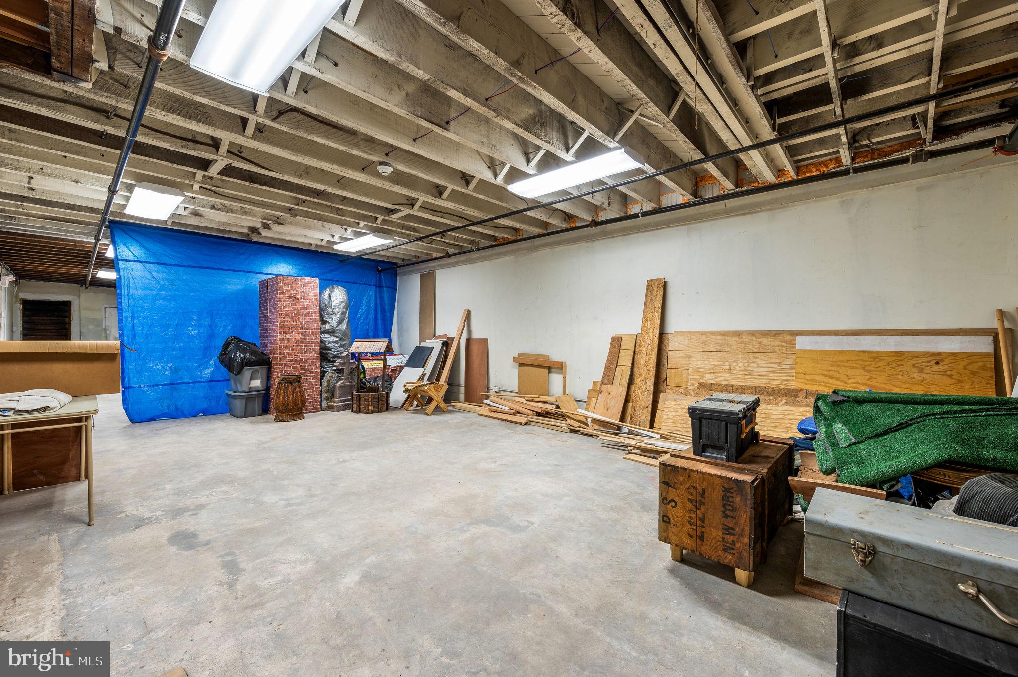 BYWOOD - Commercial Sale