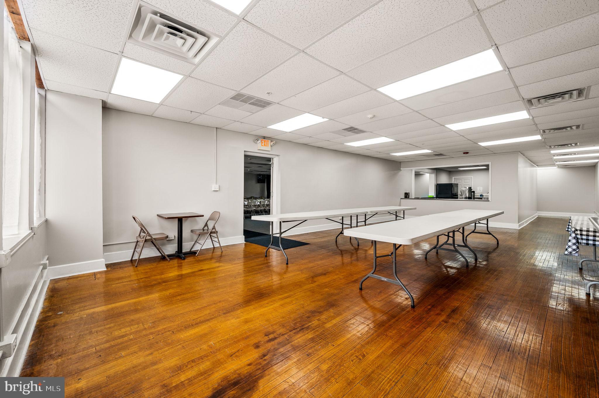 BYWOOD - Commercial Sale