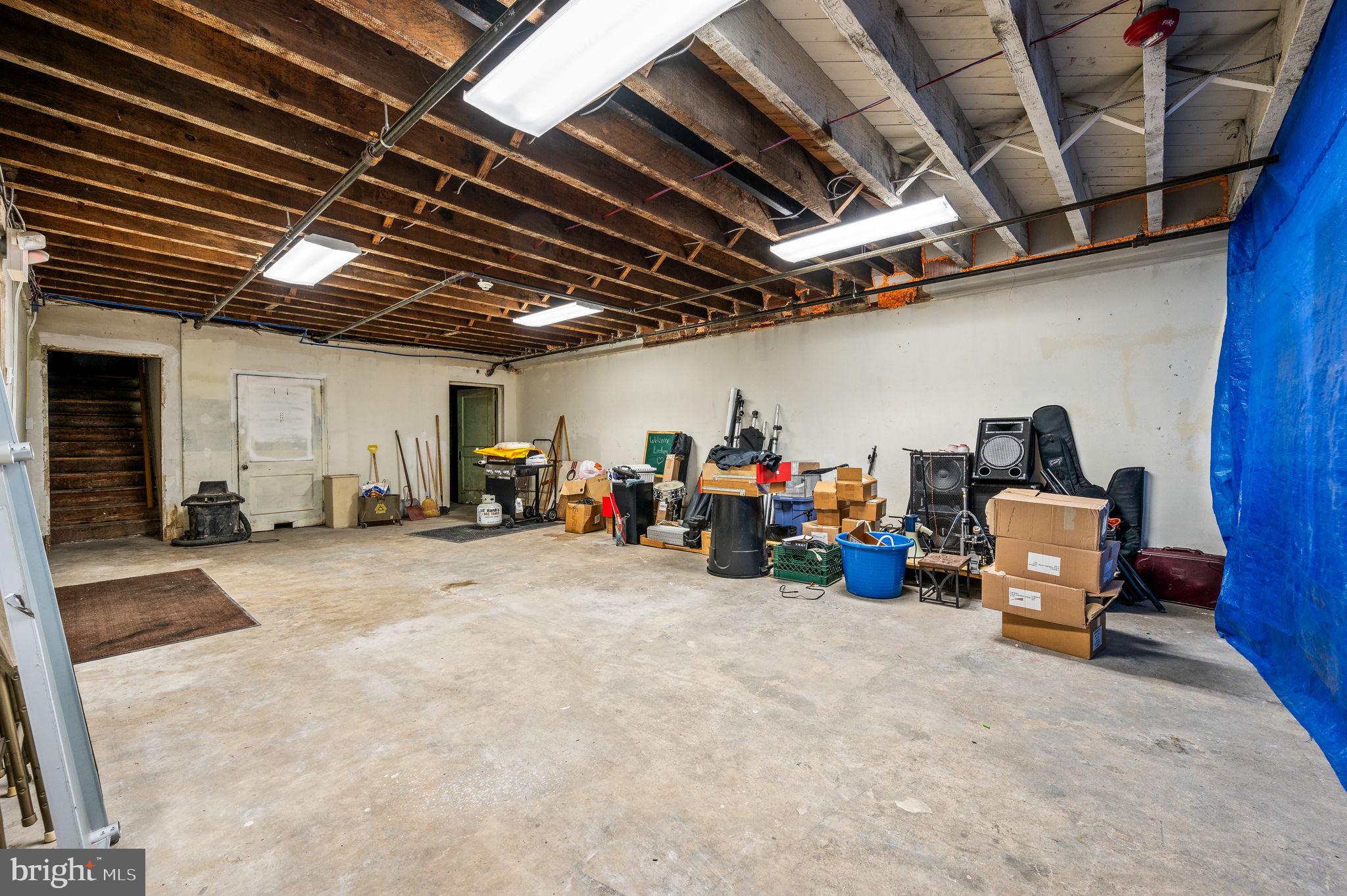 BYWOOD - Commercial Sale