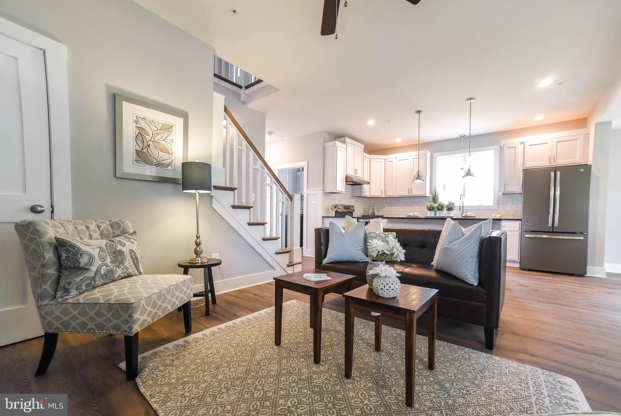 GOLDEN BEACH - Residential