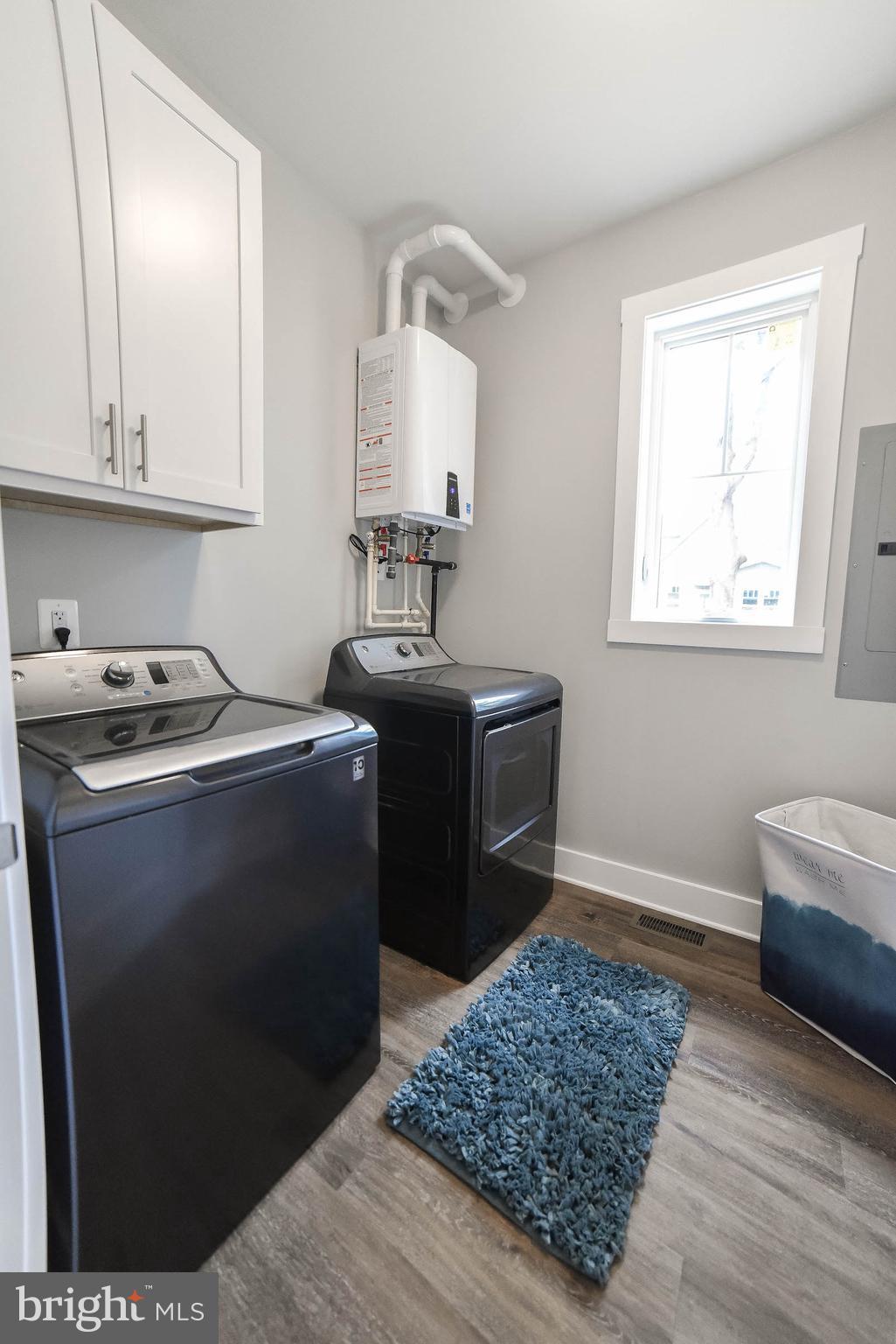 GOLDEN BEACH - Residential