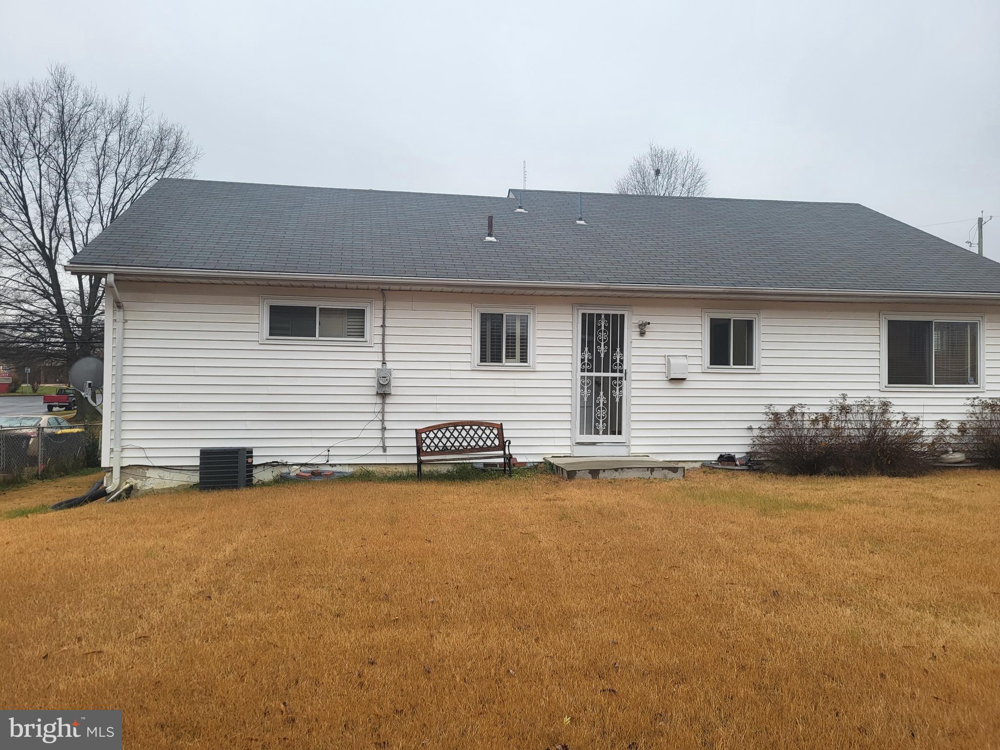 HOLLY SPRINGS - Residential