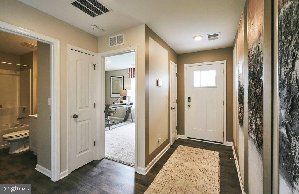 1110 ALBRITTON LANE