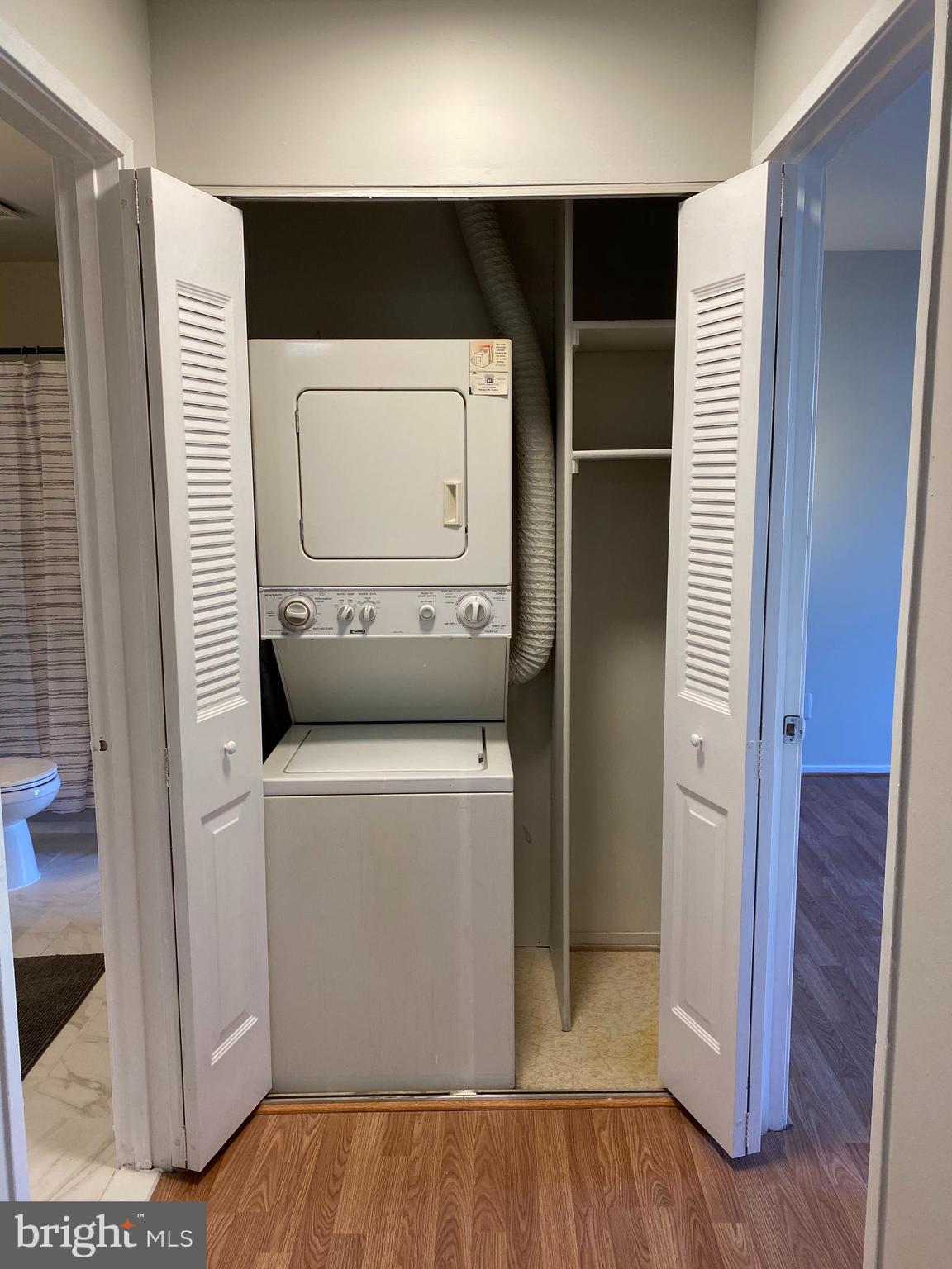 FARMINGDALE - Residential Lease