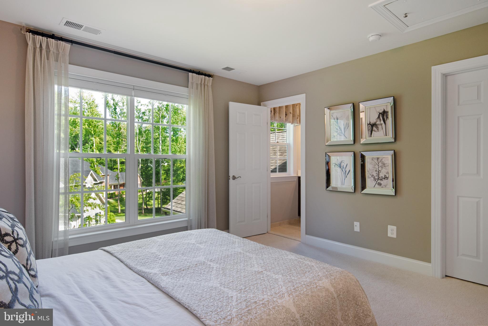 GOVERNORS RESERVE - Residential