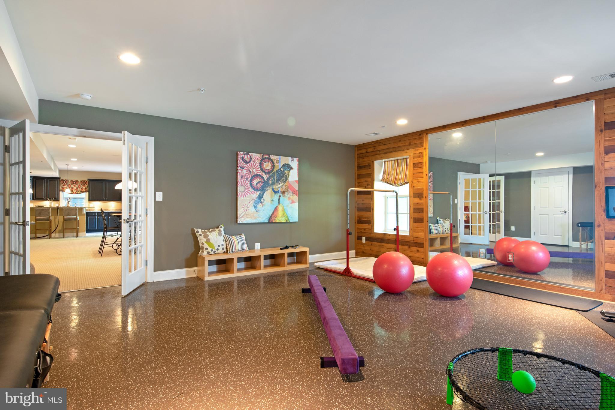 GOVERNORS RESERVE - Residential