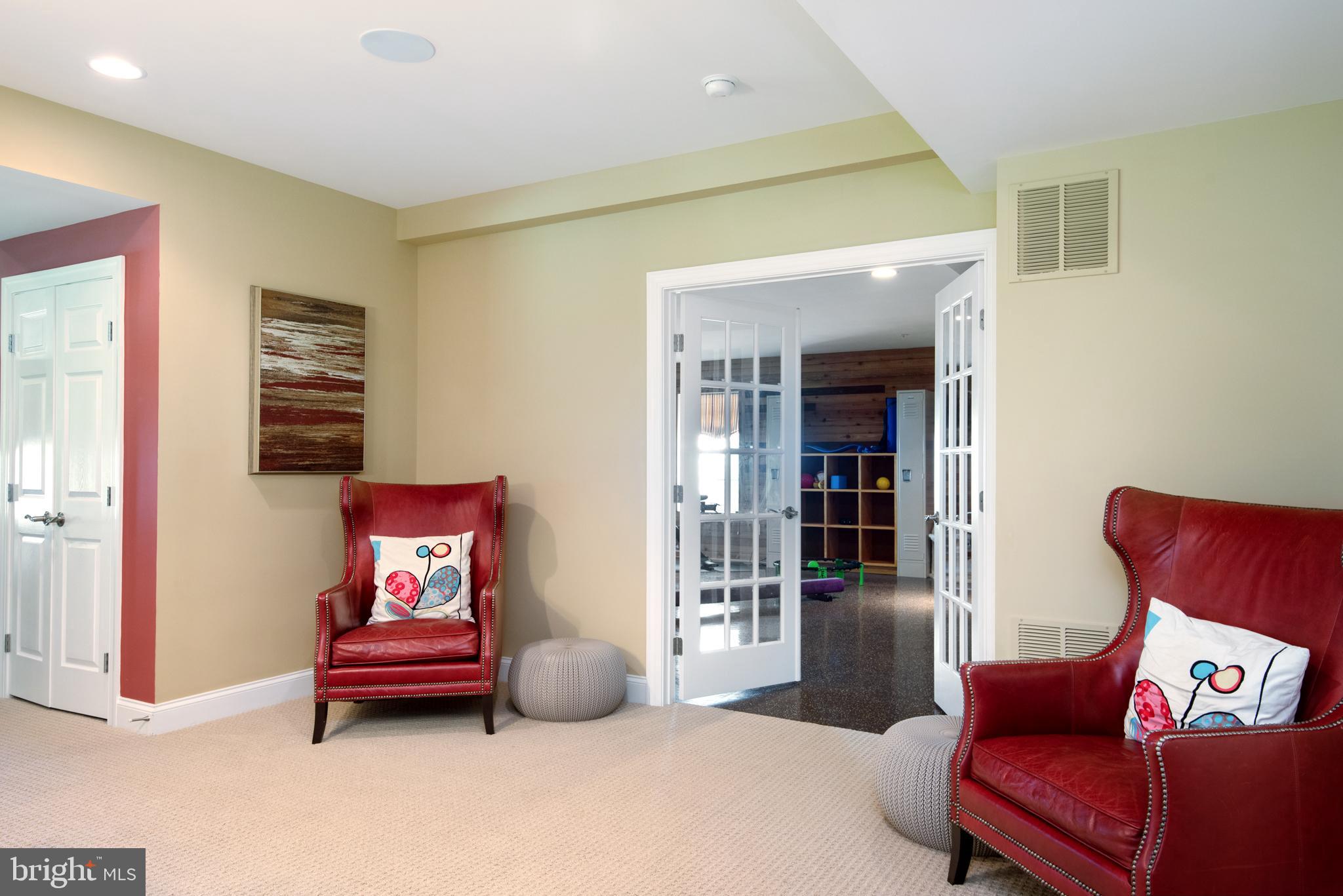 GOVERNORS RESERVE - Residential