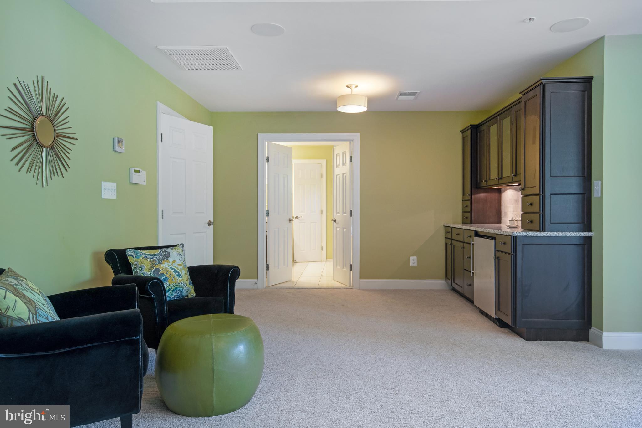 GOVERNORS RESERVE - Residential