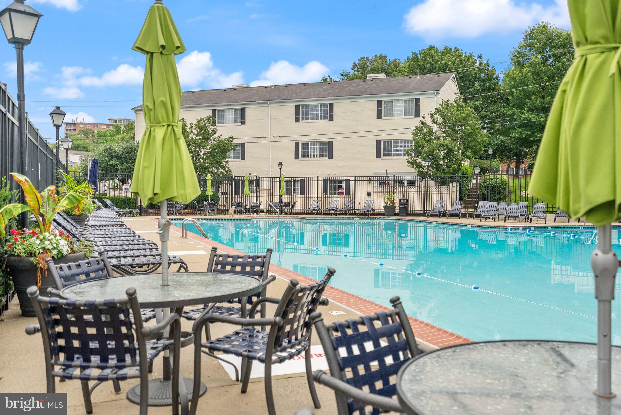 PARKSIDE AT ALEXANDRIA - Residential