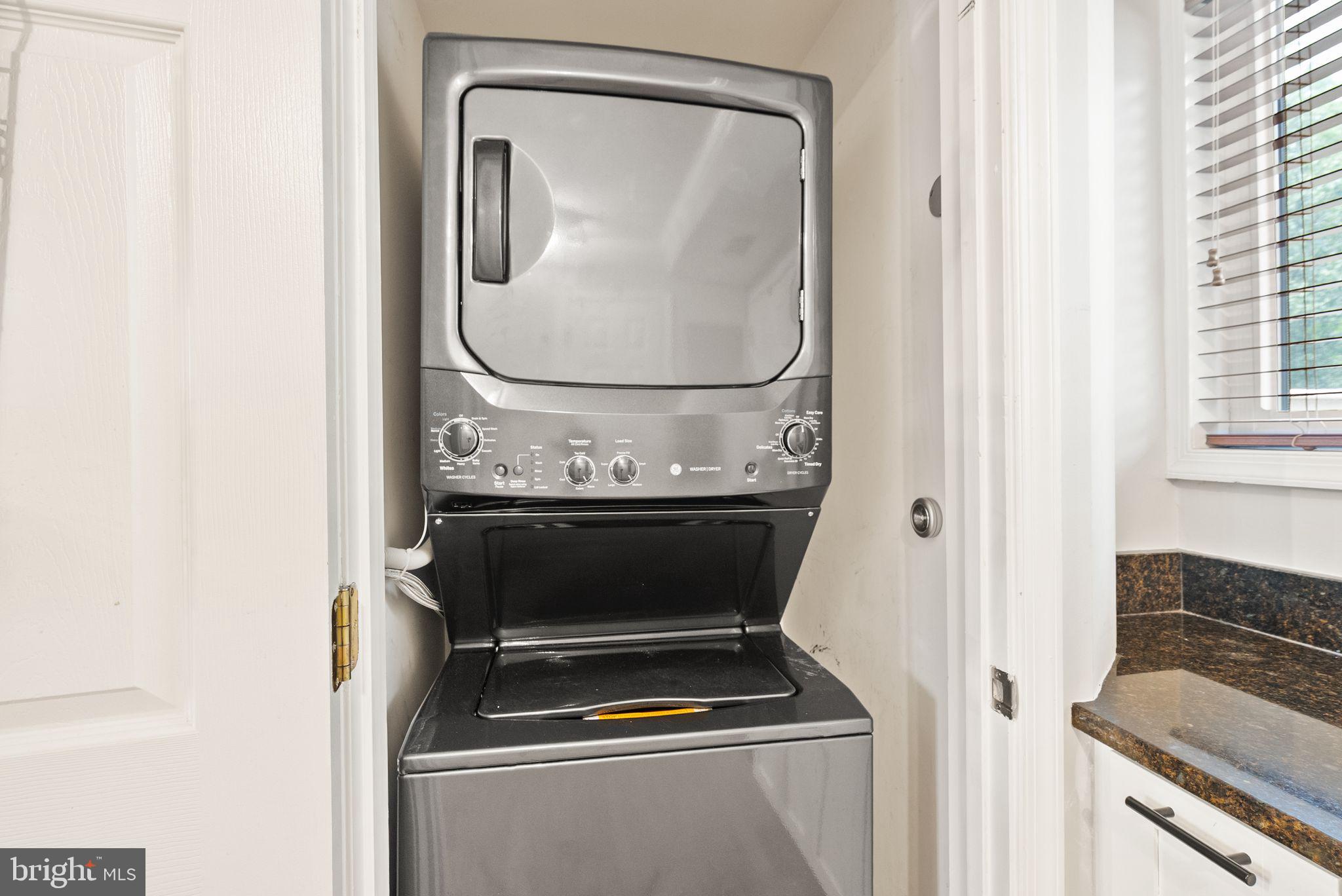 PARKSIDE AT ALEXANDRIA - Residential