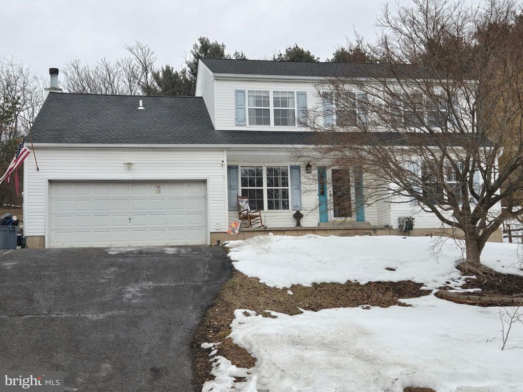 Photo of 2426 Donna Lane, POTTSTOWN, PA 19464 (MLS # PAMC2167400)