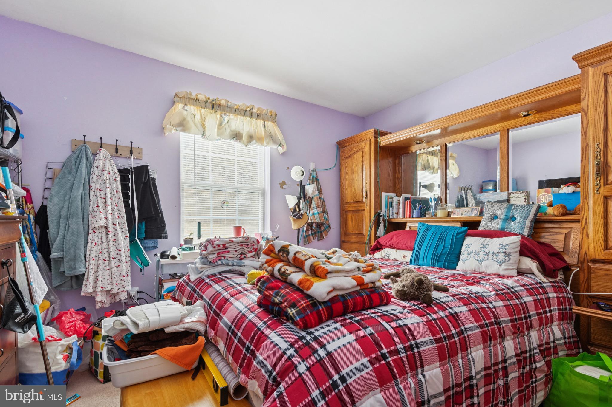 WINDING BROOK ESTS - Residential