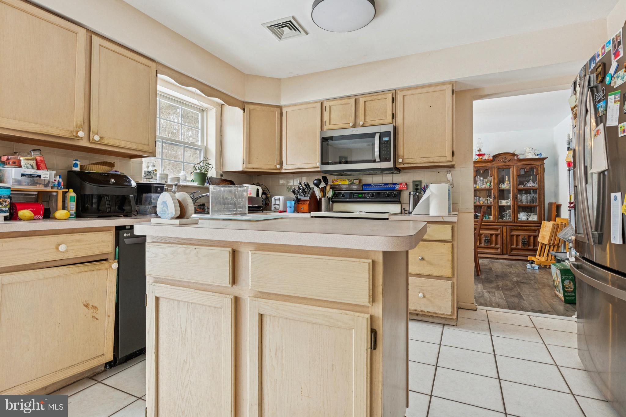 WINDING BROOK ESTS - Residential