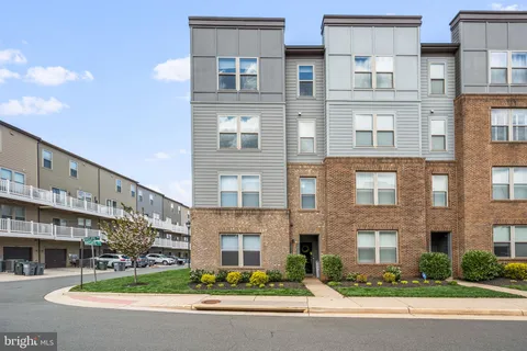 10487 Ratcliffe Trail, Manassas, VA MLS: VAMN2008002