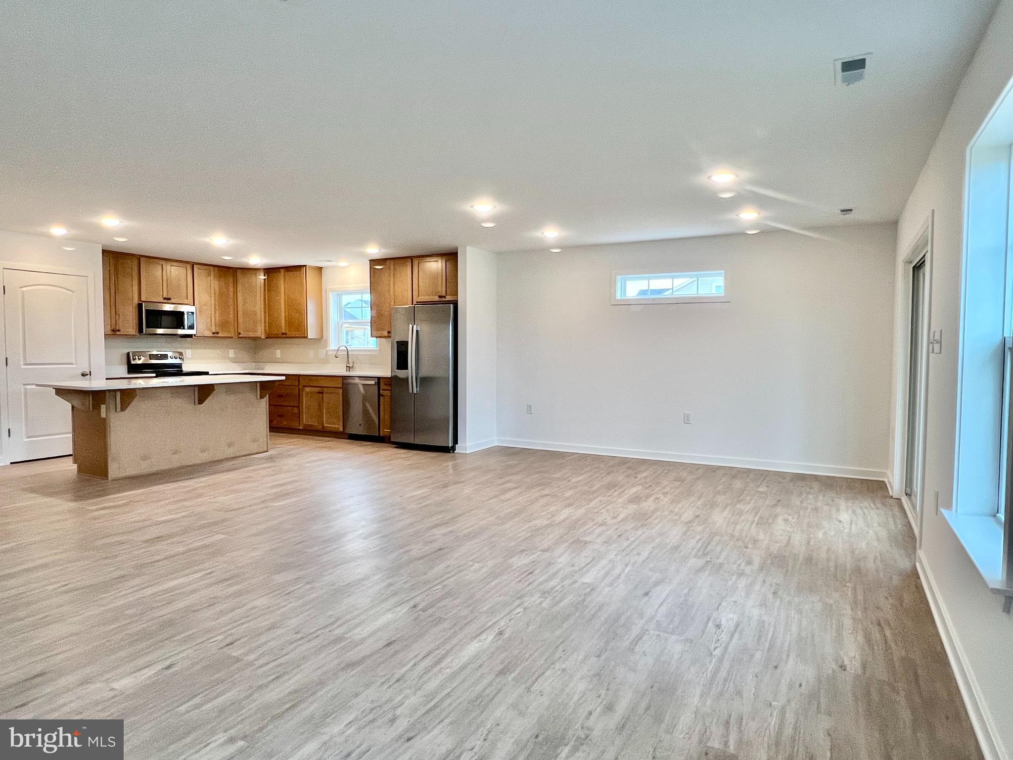 CARDINAL POINTE - Residential