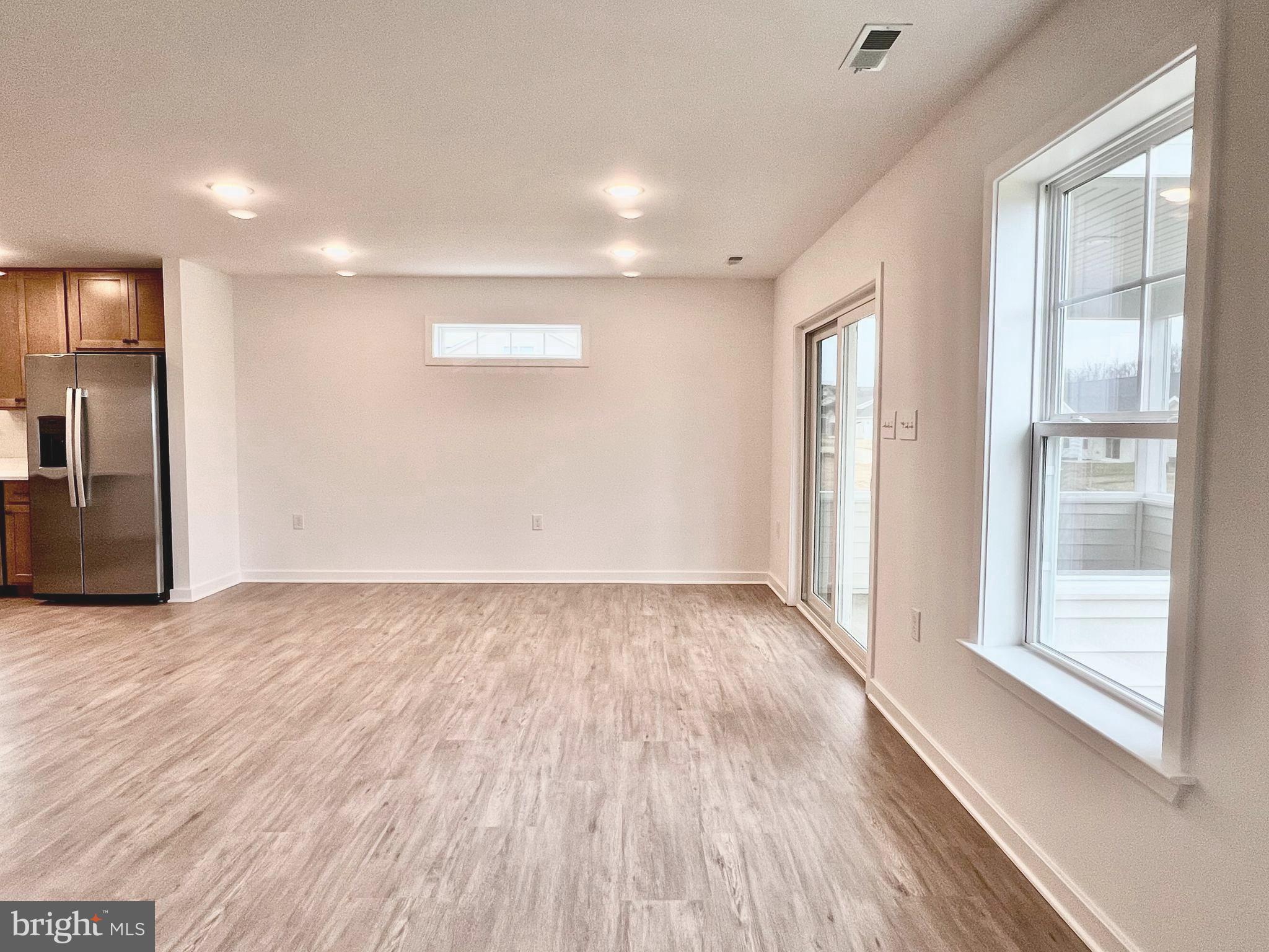 CARDINAL POINTE - Residential