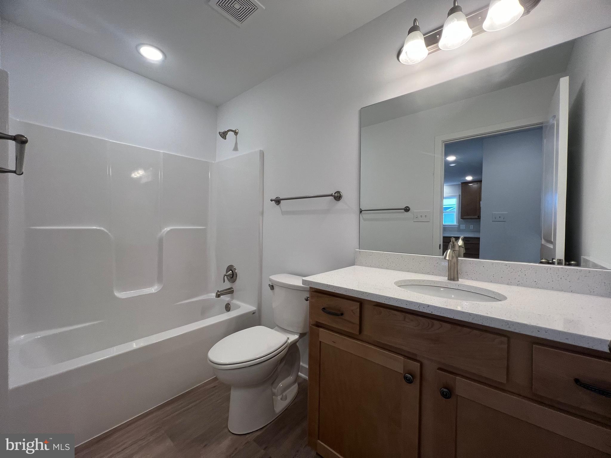 CARDINAL POINTE - Residential