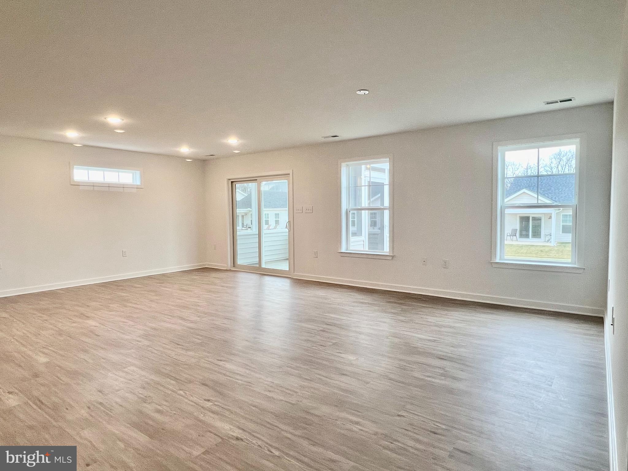 CARDINAL POINTE - Residential