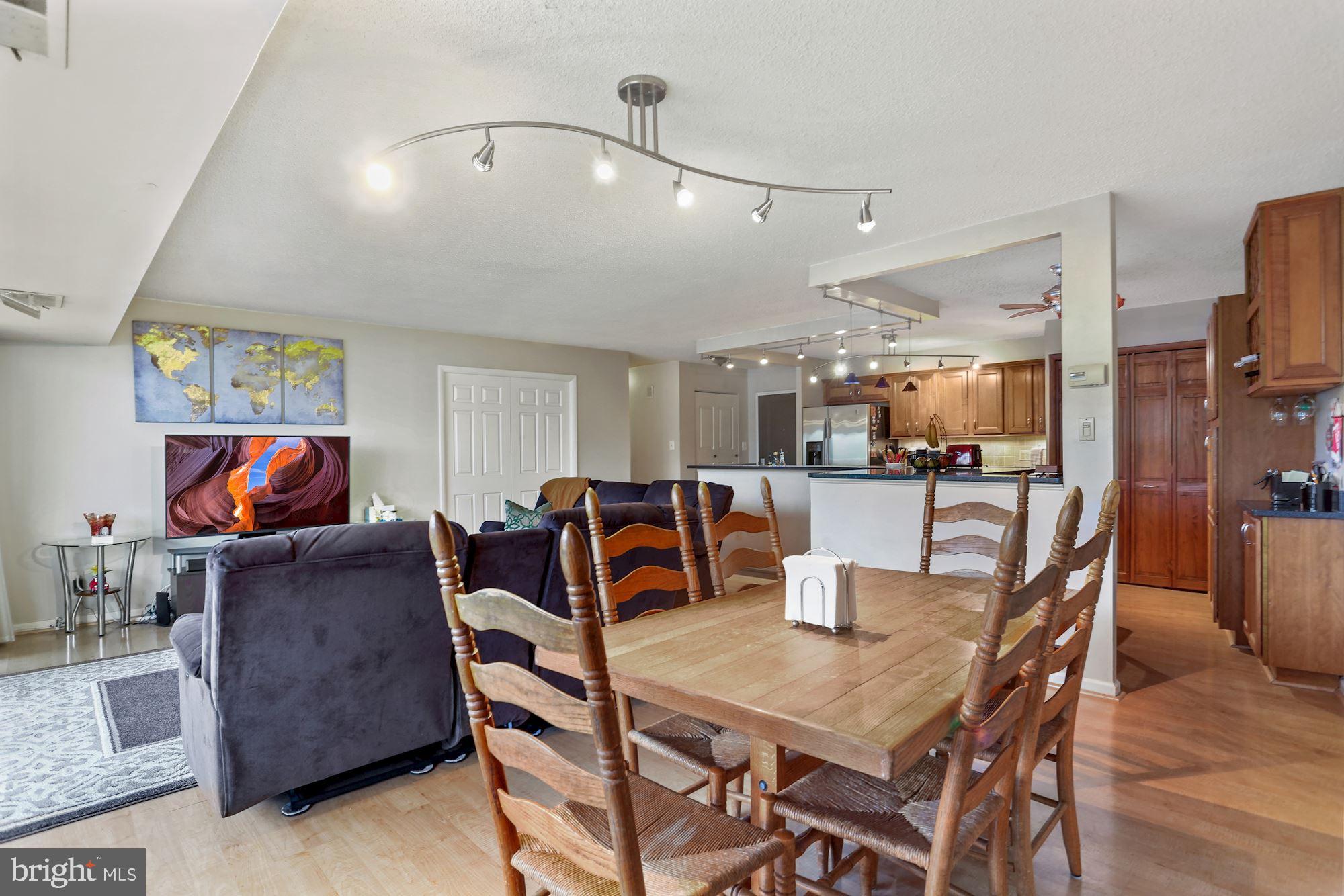 CARLYLE HOUSE - Residential Lease