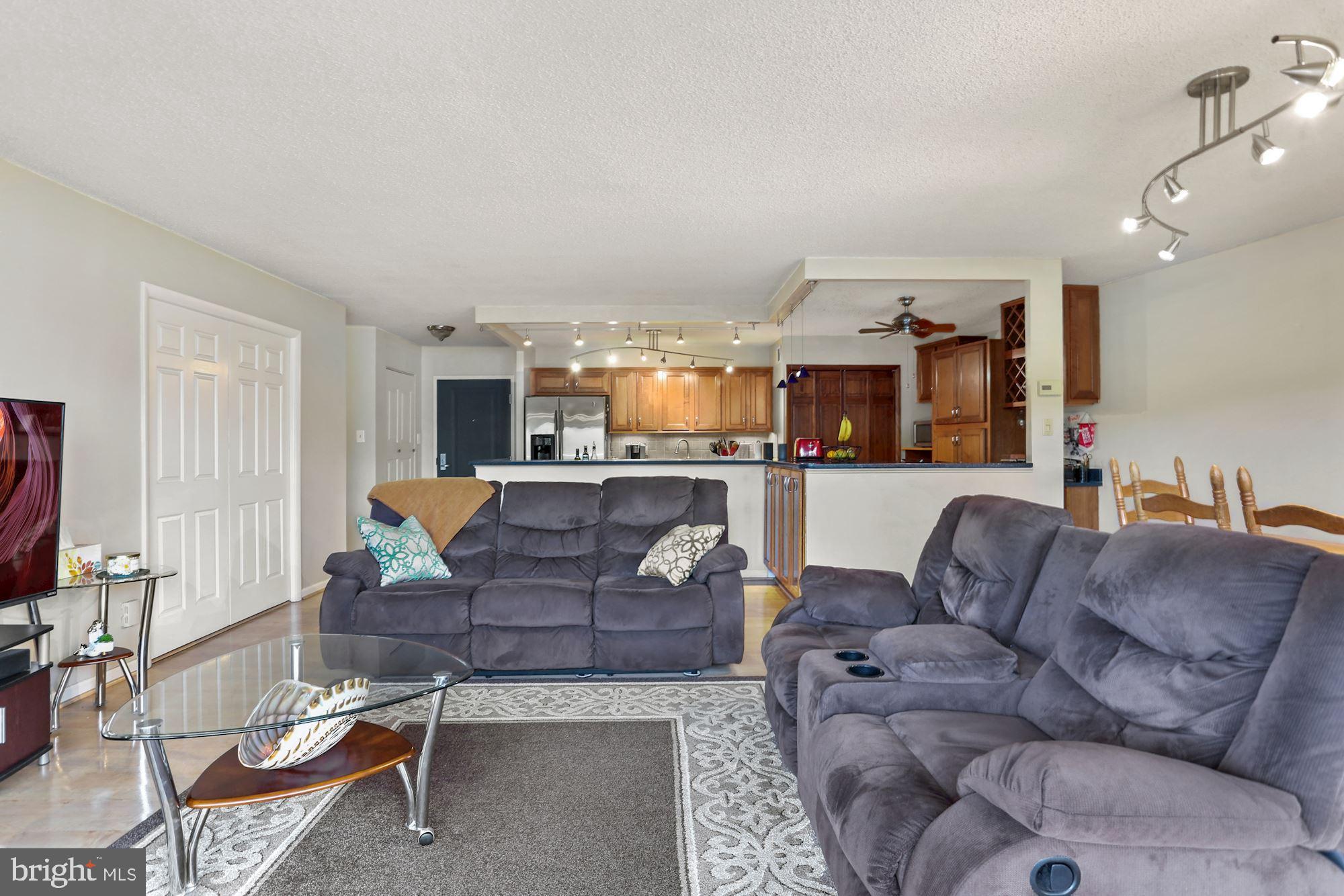 CARLYLE HOUSE - Residential Lease